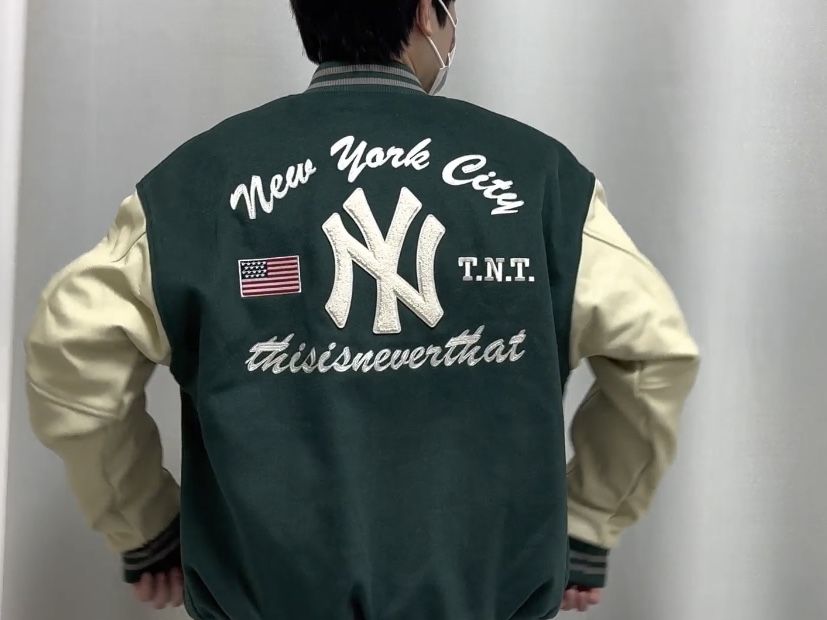 Thisisneverthat x New Era x MLB New York Yankees Varsity Jacket Dark Green, Thisisneverthat x New Era x MLB New York Yankees Varsity Jacket Navy 착용 스타일 - 3