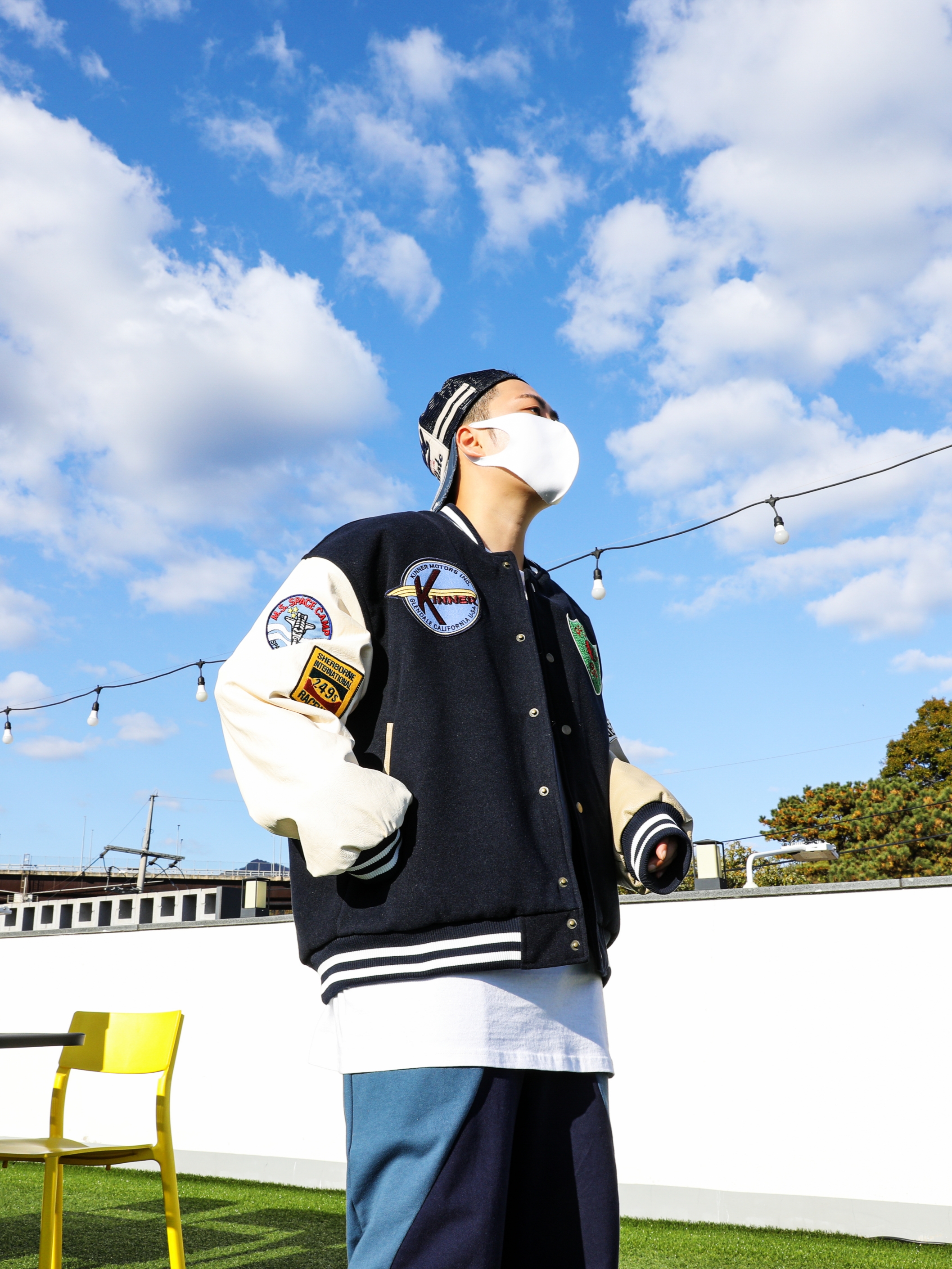 Nike Air Force 1 '07 LV8 Dusty Blue 착용 스타일 - 5