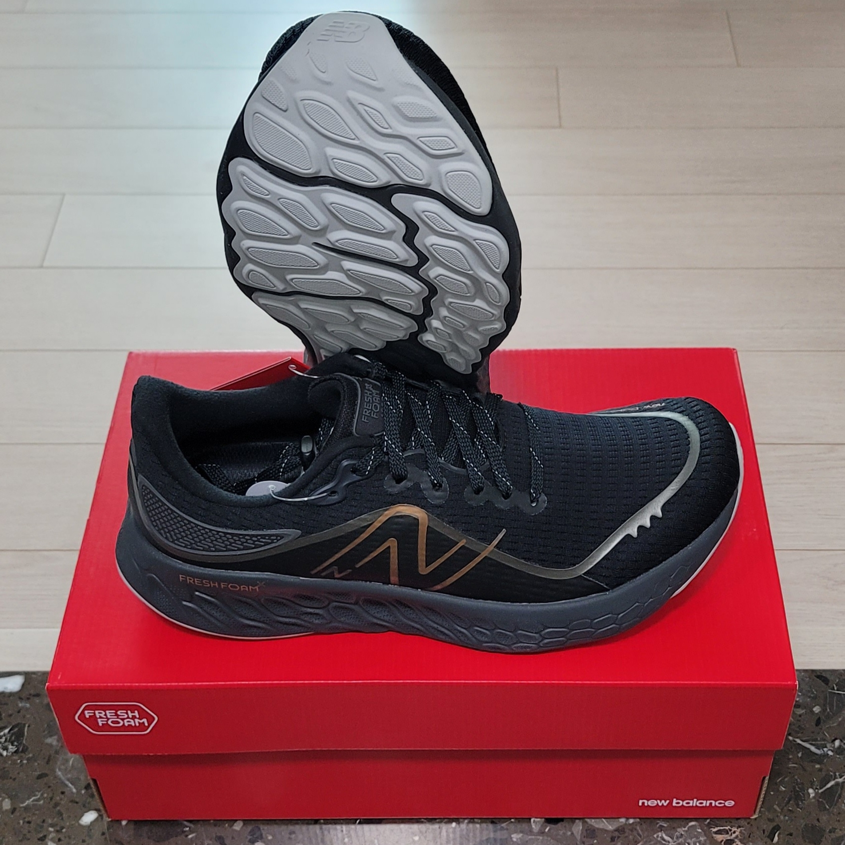 New Balance Fresh Foam X 1080v12 Permafrost Black - 2E Wide 착용 스타일