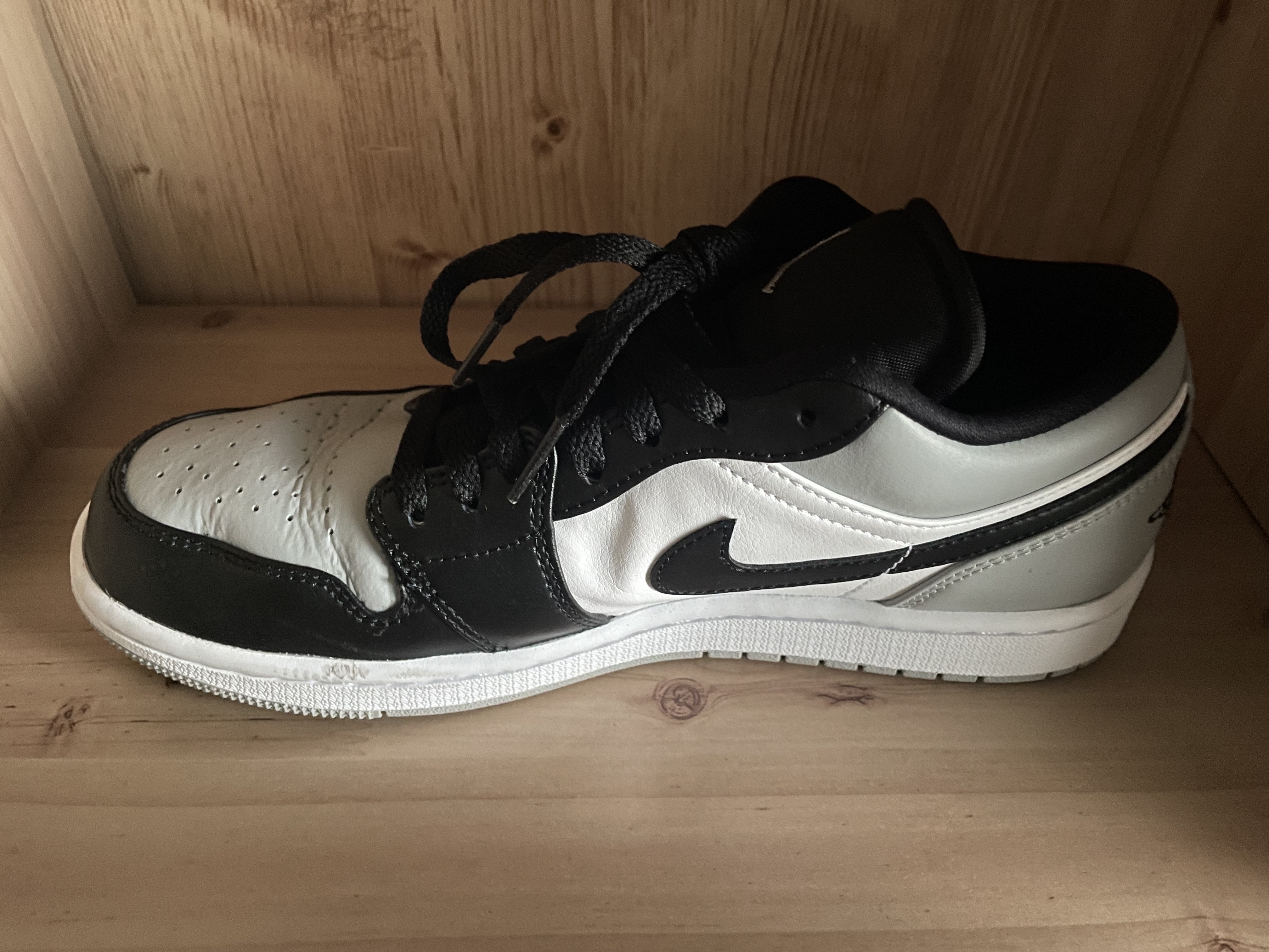 Jordan 1 Low Light Smoke Grey Black 착용 스타일
