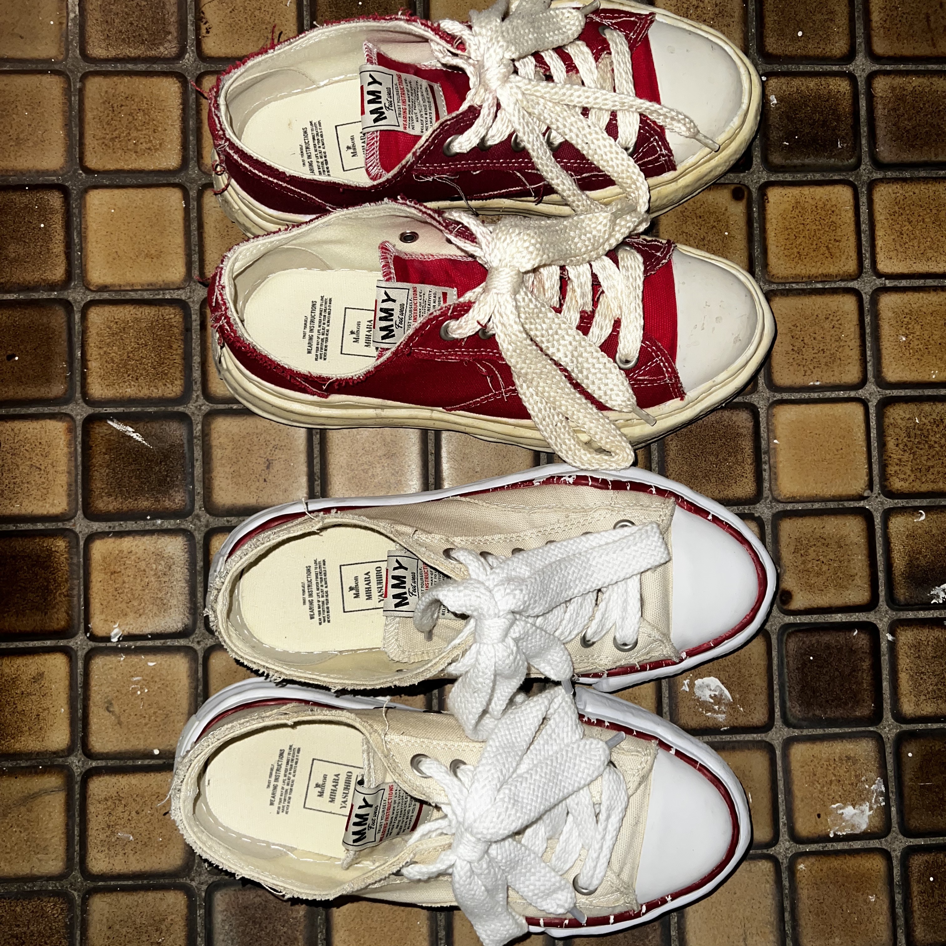 Maison Mihara Yasuhiro Peterson OG Sole Canvas Low-top Sneakers Natural, Maison Mihara Yasuhiro Peterson OG Sole OD Canvas Low-top Sneakers Red 착용 스타일