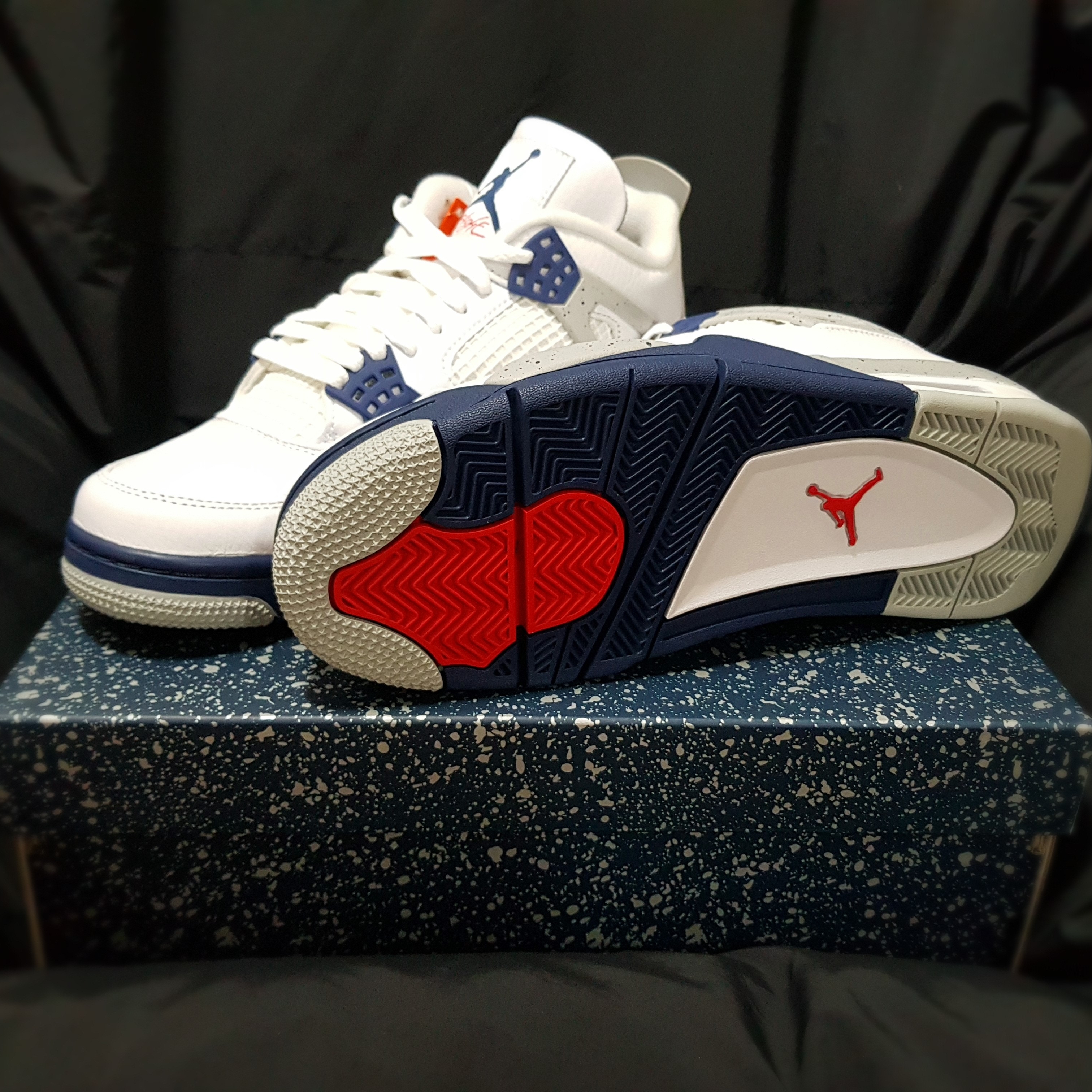 Jordan 4 Retro Midnight Navy 착용 스타일 - 3