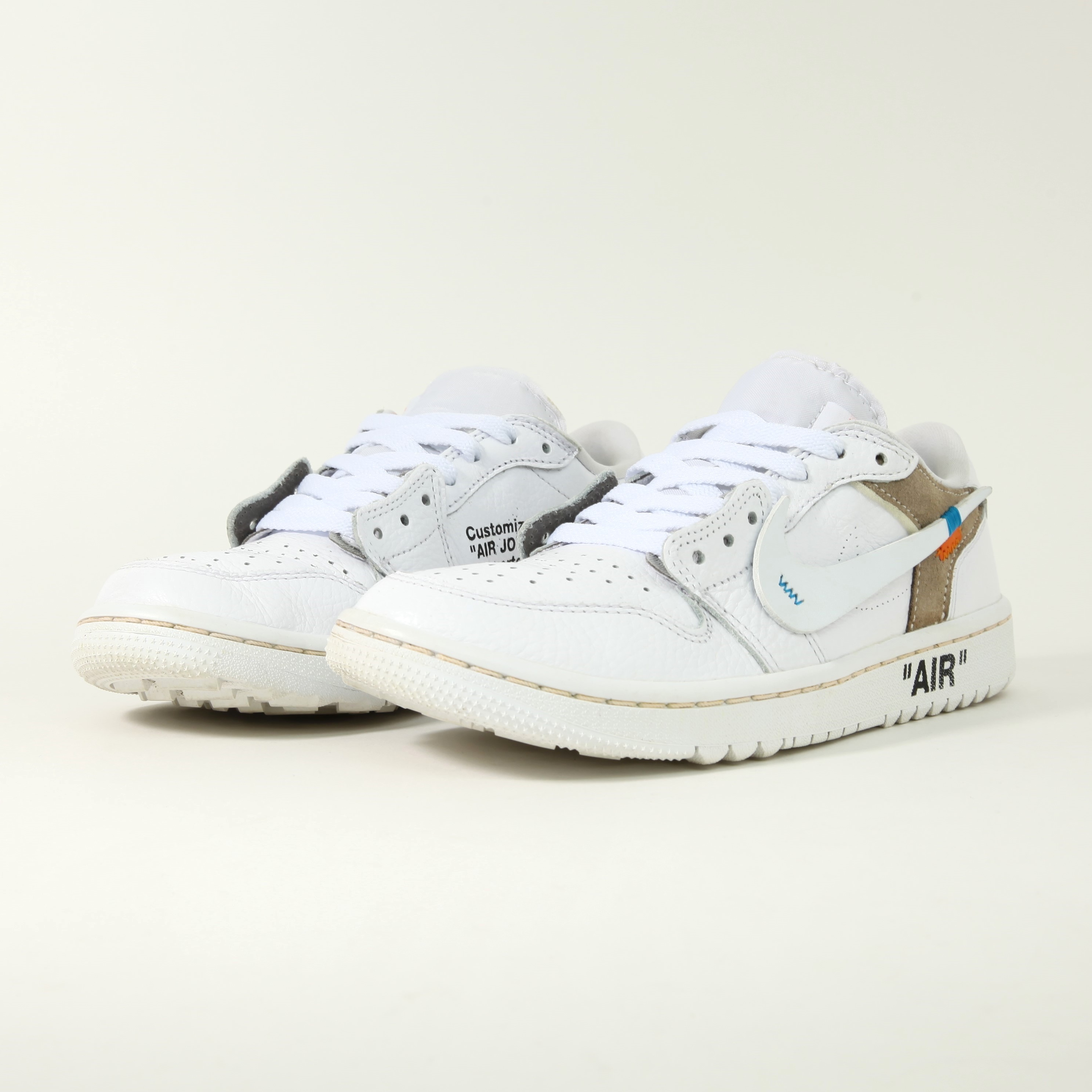 Jordan 1 Low Golf Triple White 착용 스타일 - 3