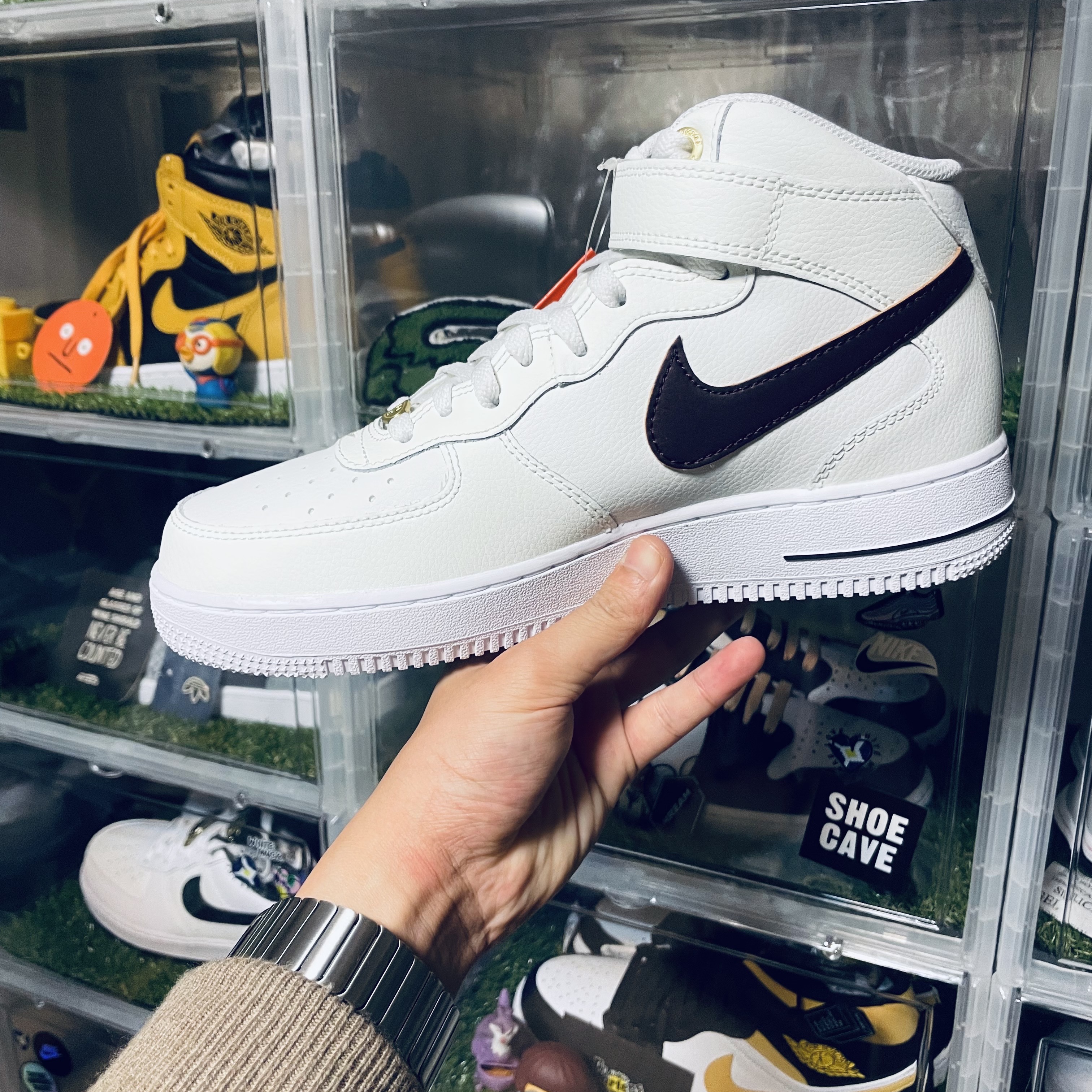Nike Air Force 1 '07 LV8 40th Anniversary Join Forces Sail Brown Basalt 착용 스타일 - 3