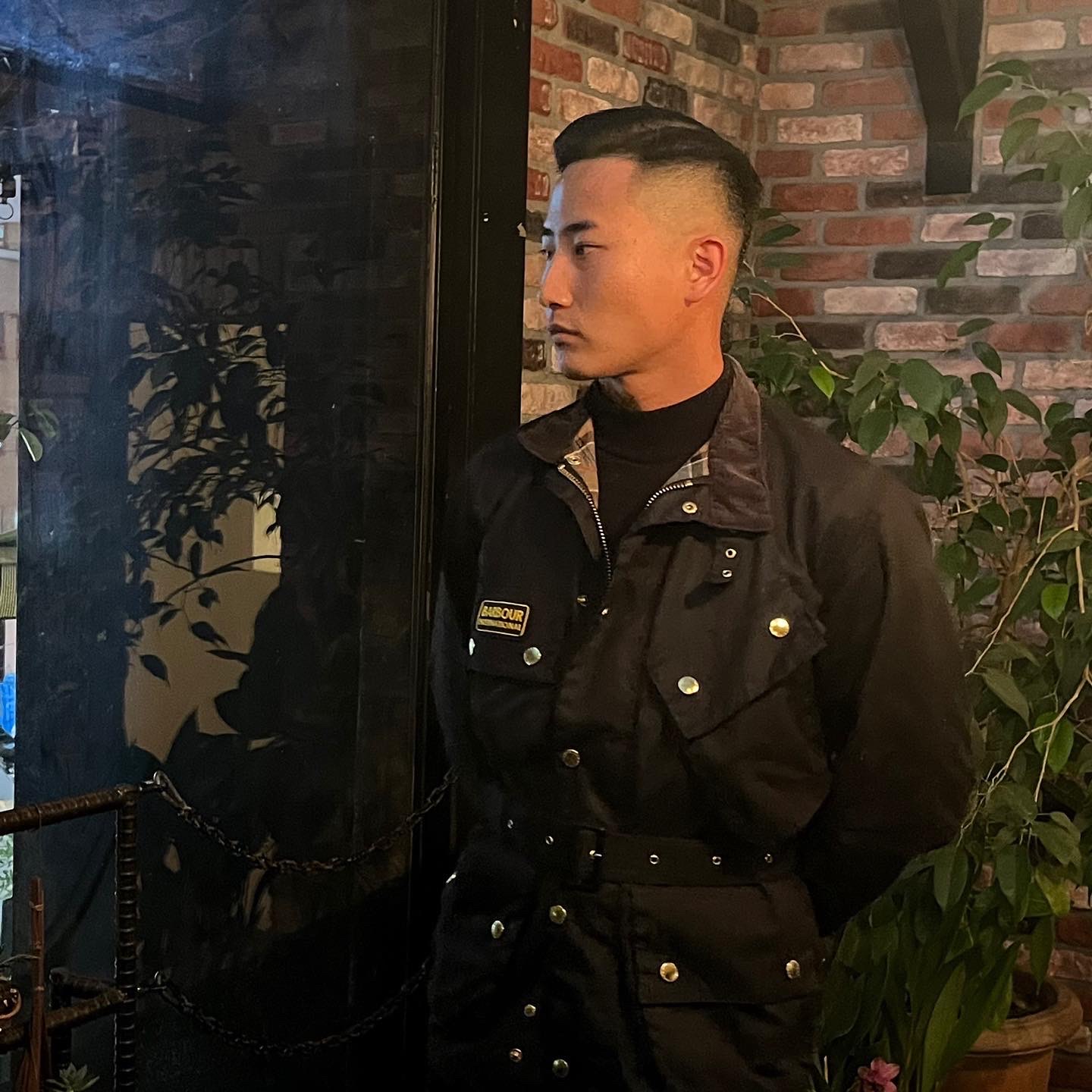 Barbour International Original Wax Jacket Black 착용 스타일