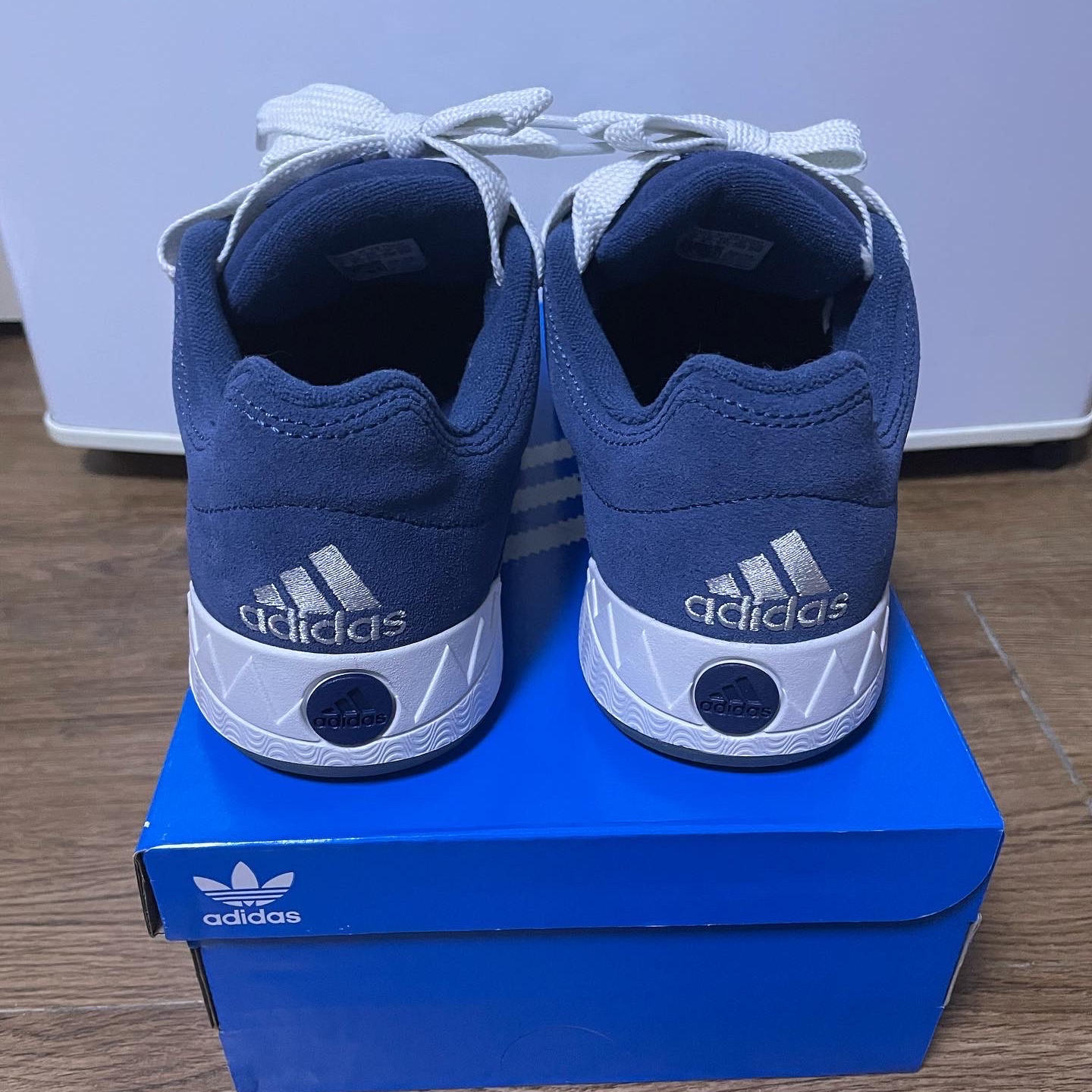 Adidas Adimatic Night Marin 착용 스타일 - 3
