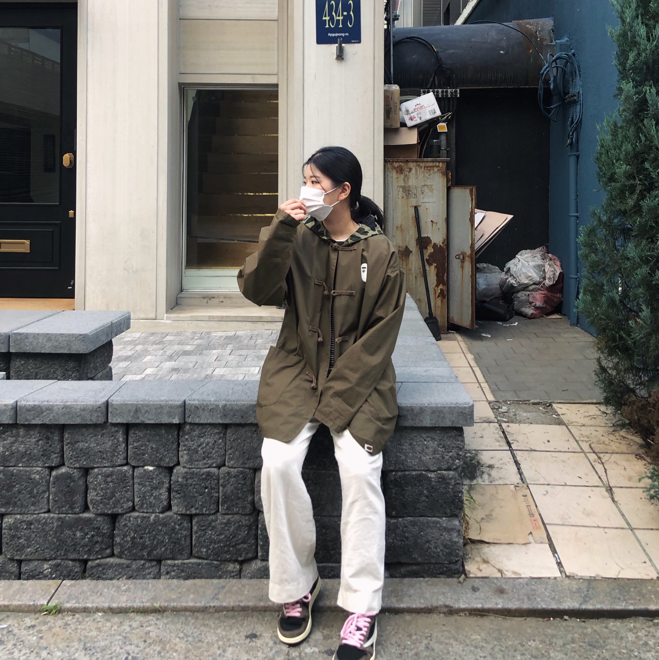 Jordan 1 x Travis Scott Retro Low OG SP Mocha 착용 스타일