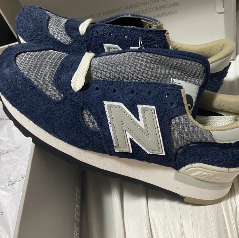 New Balance x Carhartt WIP 990v1 Made in USA Sculpture Center 착용 스타일 - 1