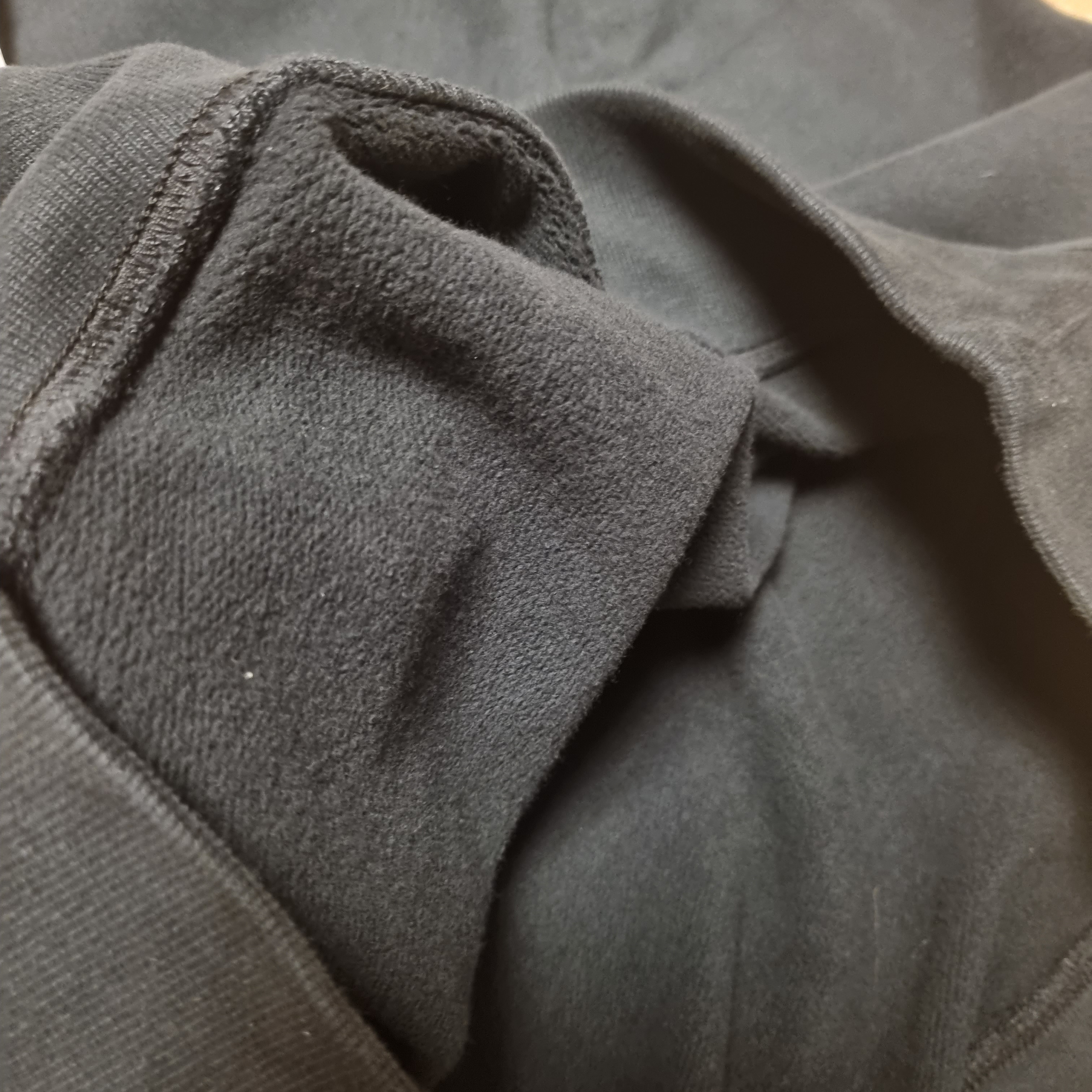 Stone Island 63020 Crewneck Sweatshirt Black - 22FW 착용 스타일 - 5