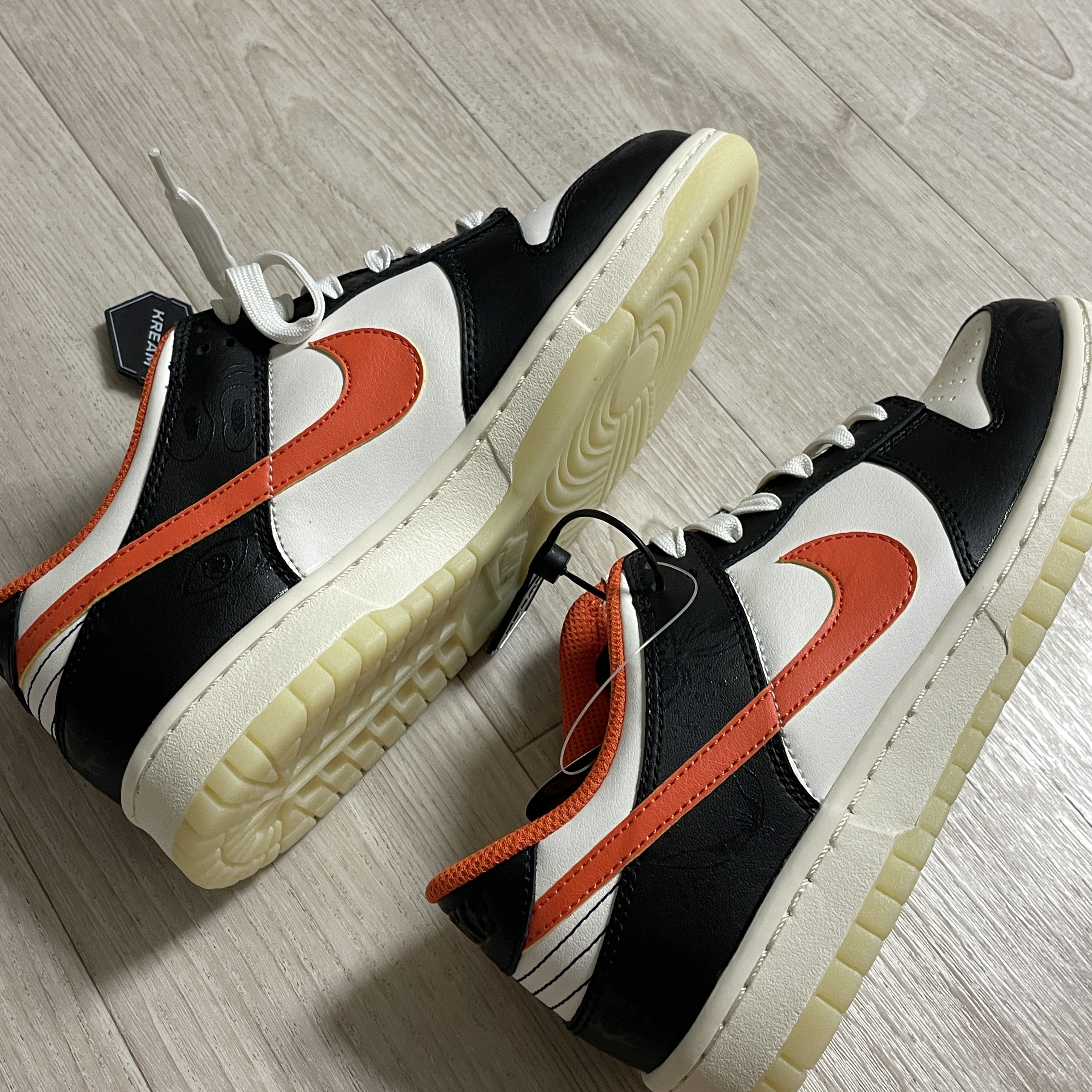 (GS) Nike Dunk Low PRM Halloween 착용 스타일