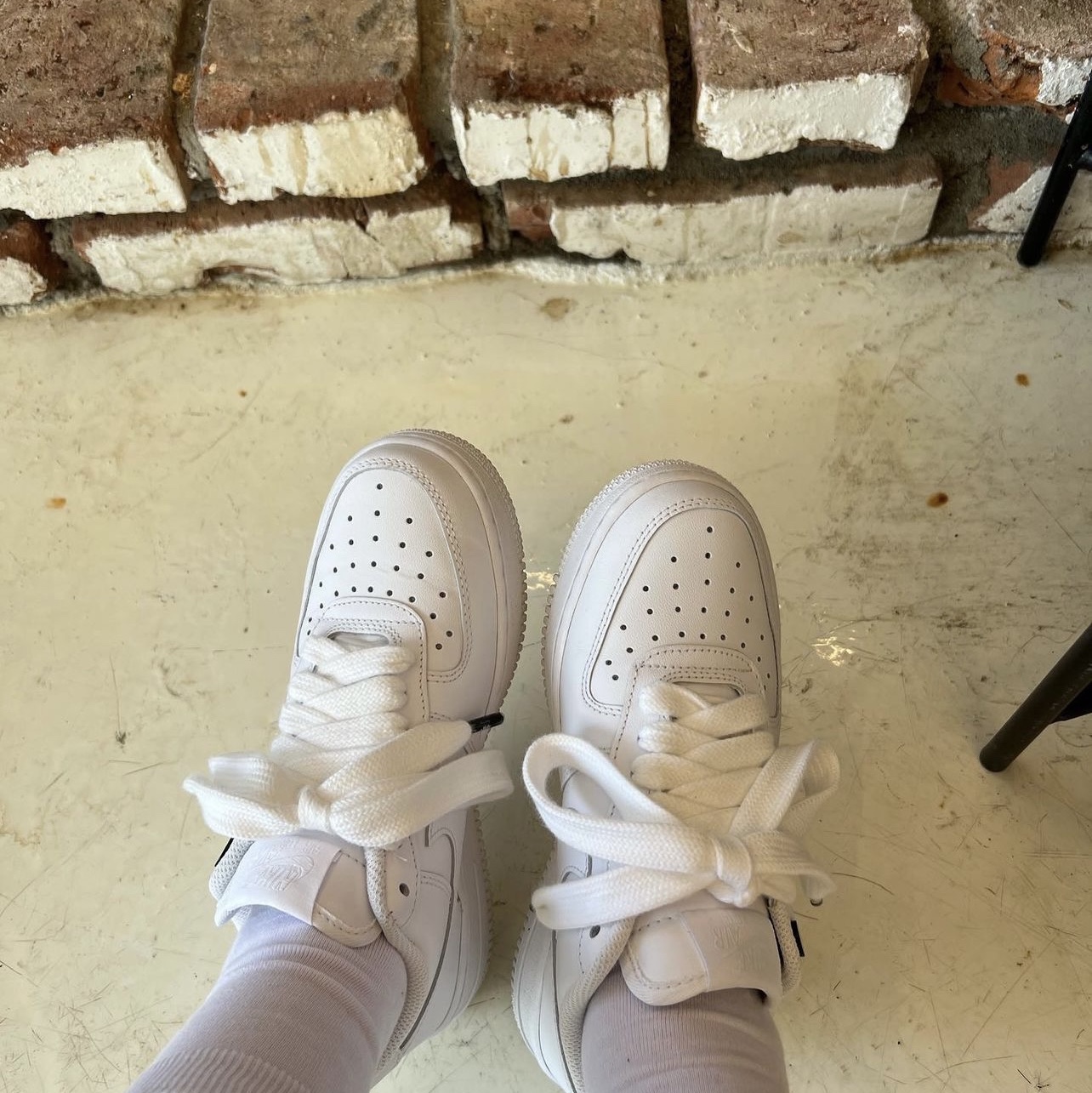 Nike x Supreme Air Force 1 Low White 착용 스타일
