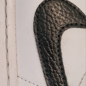 Jordan 1 Low Triple White Tumbled Leather 2020 착용 스타일 - 3
