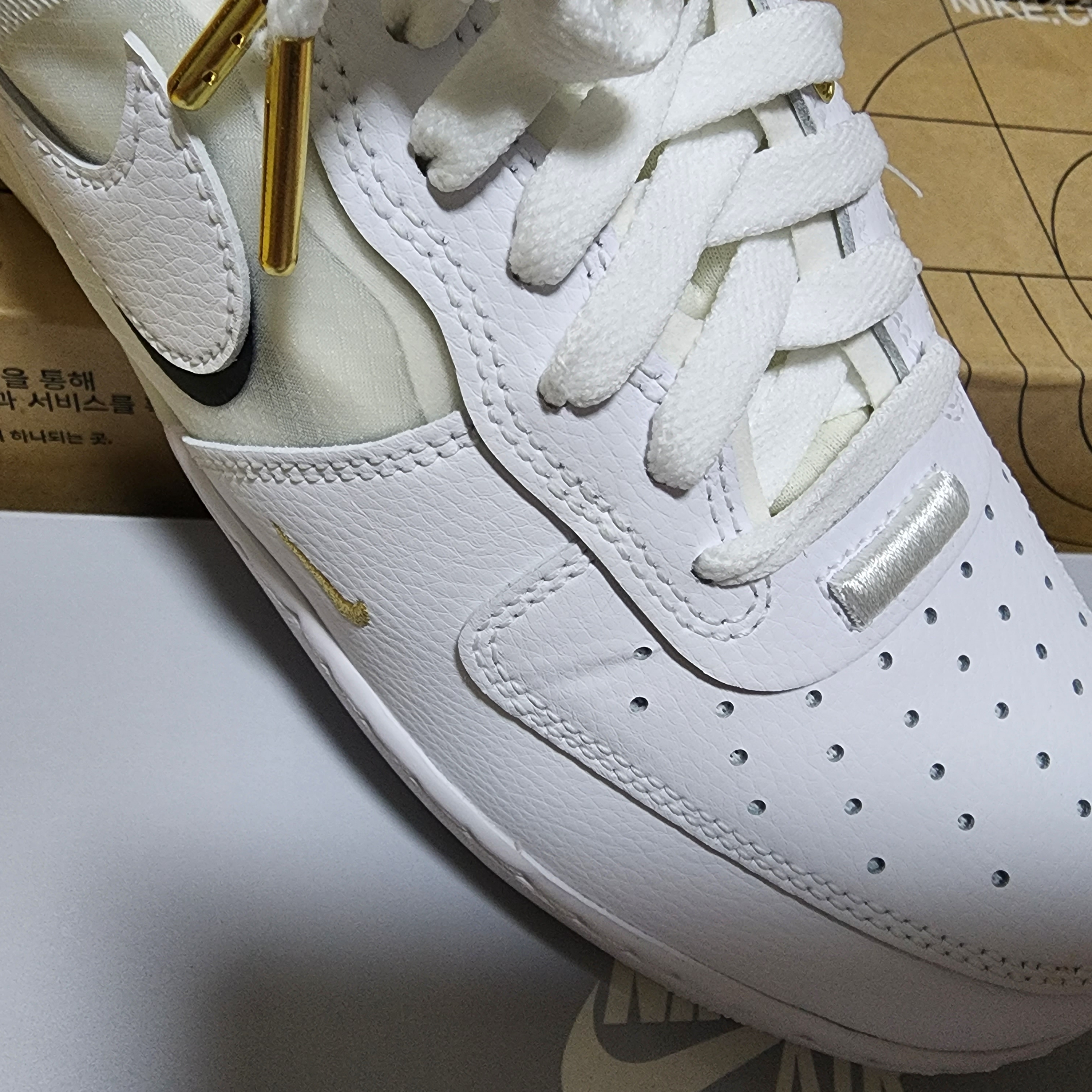 Nike Air Force 1 React 40th Anniversary Join Forces 착용 스타일 - 2