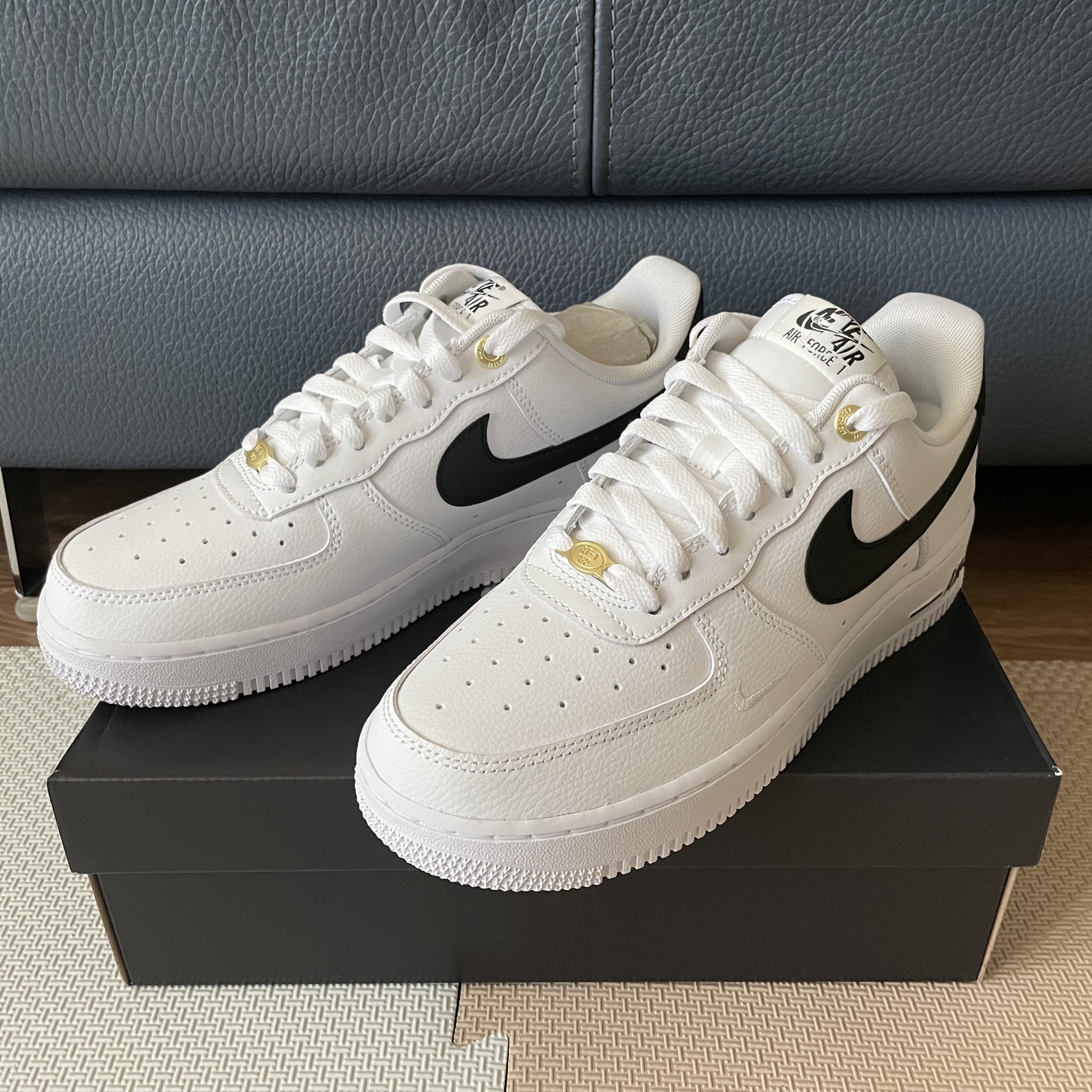 Nike Air Force 1 '07 LV8 40th Anniversary Join Forces White Black 착용 스타일