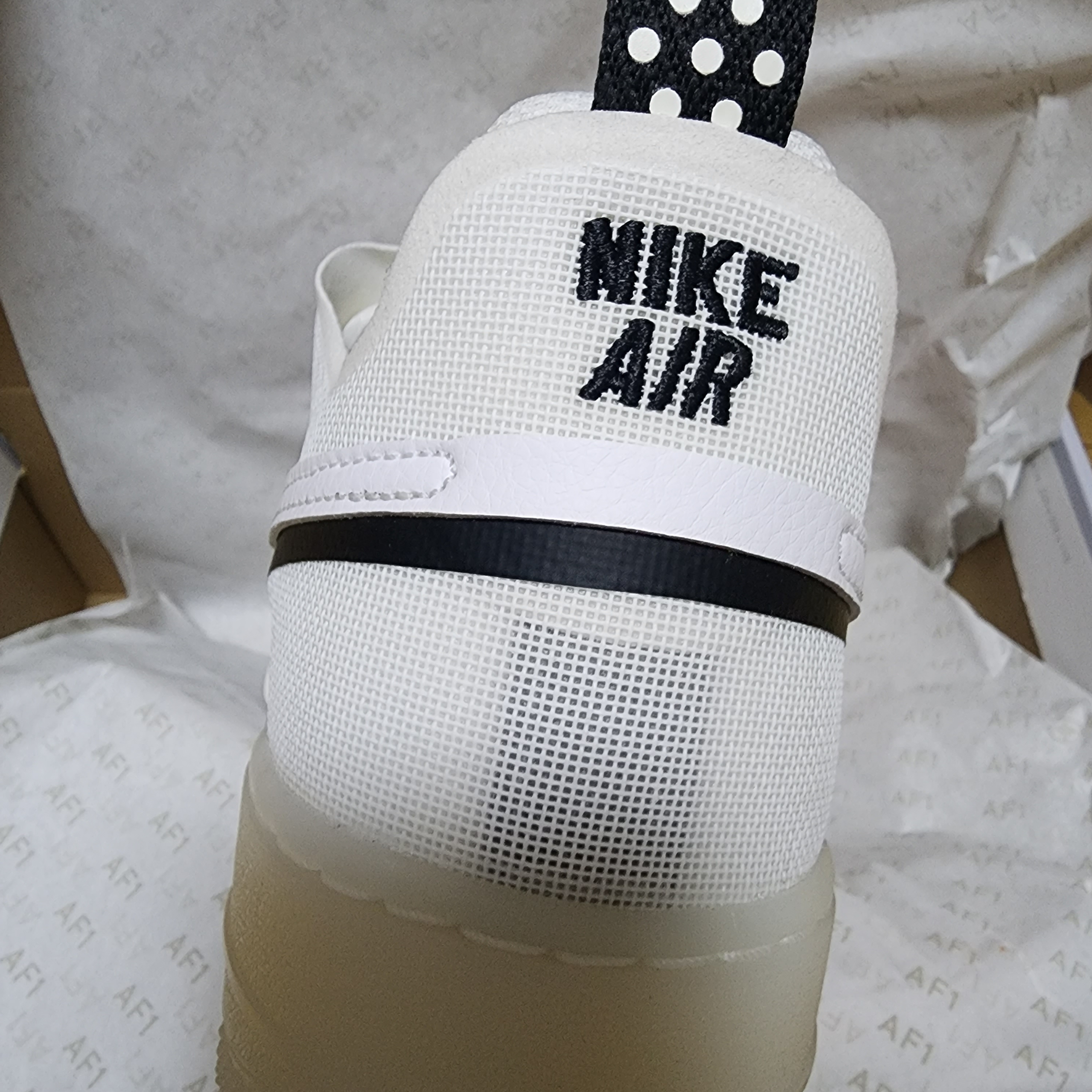 Nike Air Force 1 React 40th Anniversary Join Forces 착용 스타일 - 3