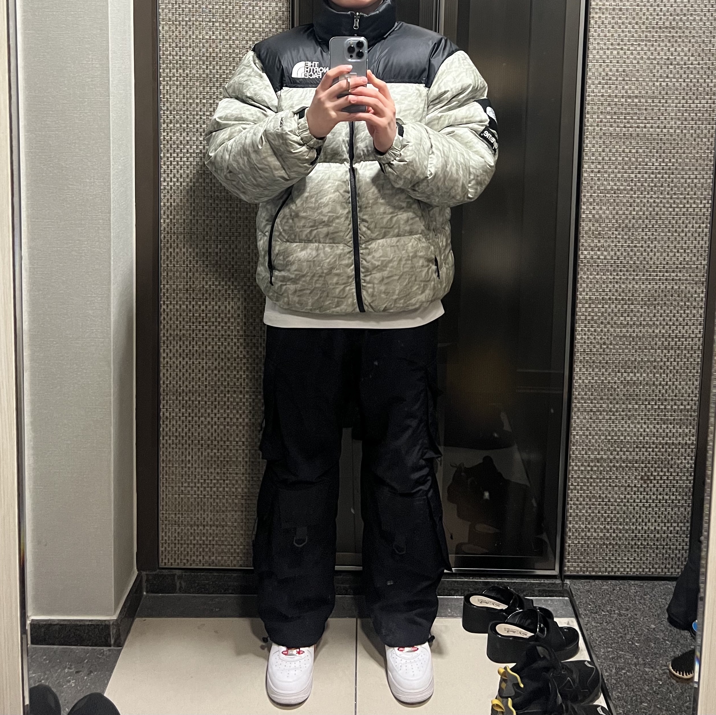 Nike x Supreme Air Force 1 Low White 착용 스타일