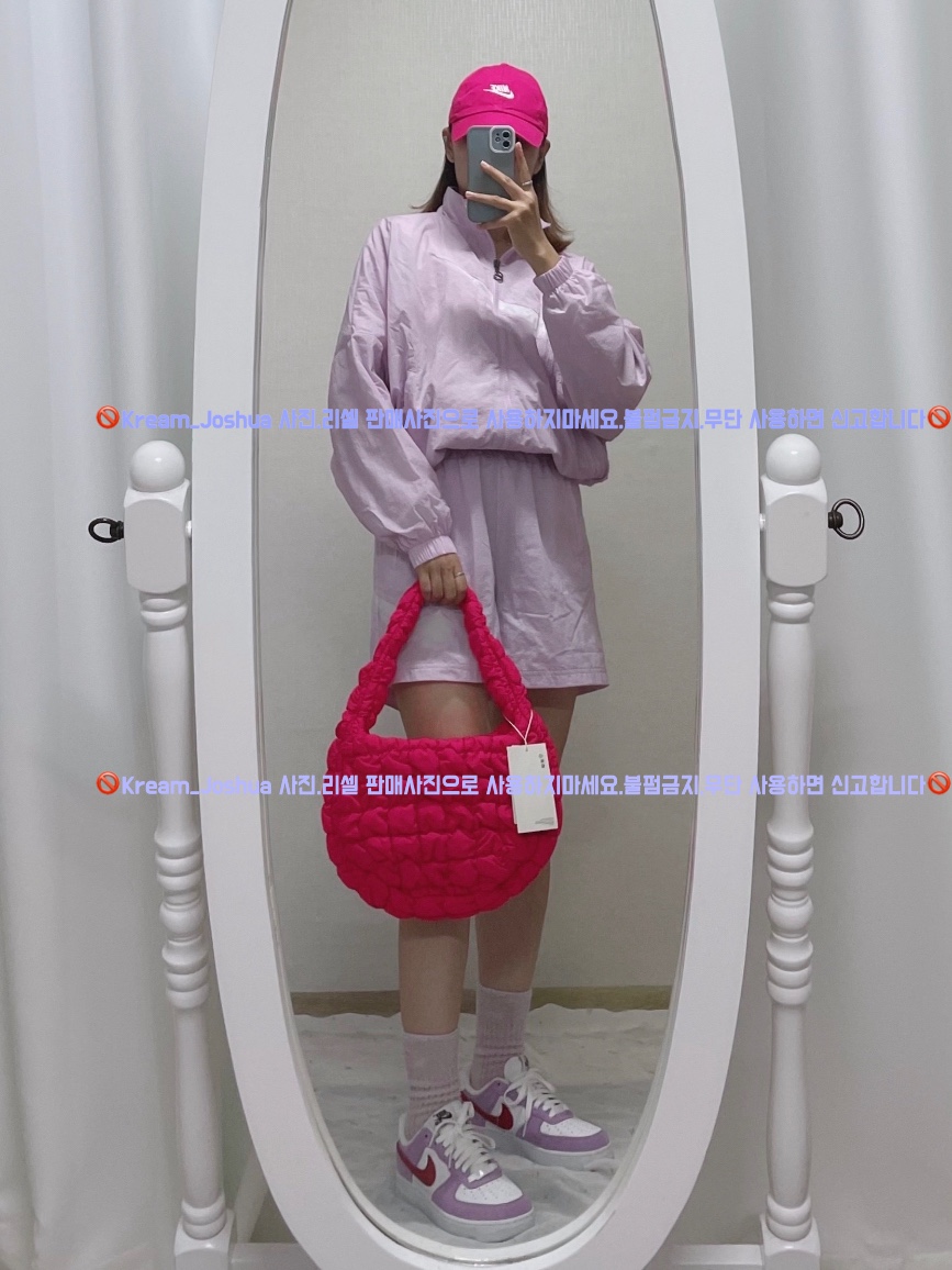 COS Quilted Mini Bag Pink 착용 스타일 - 4
