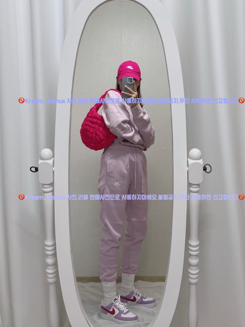 COS Quilted Mini Bag Pink 착용 스타일 - 5