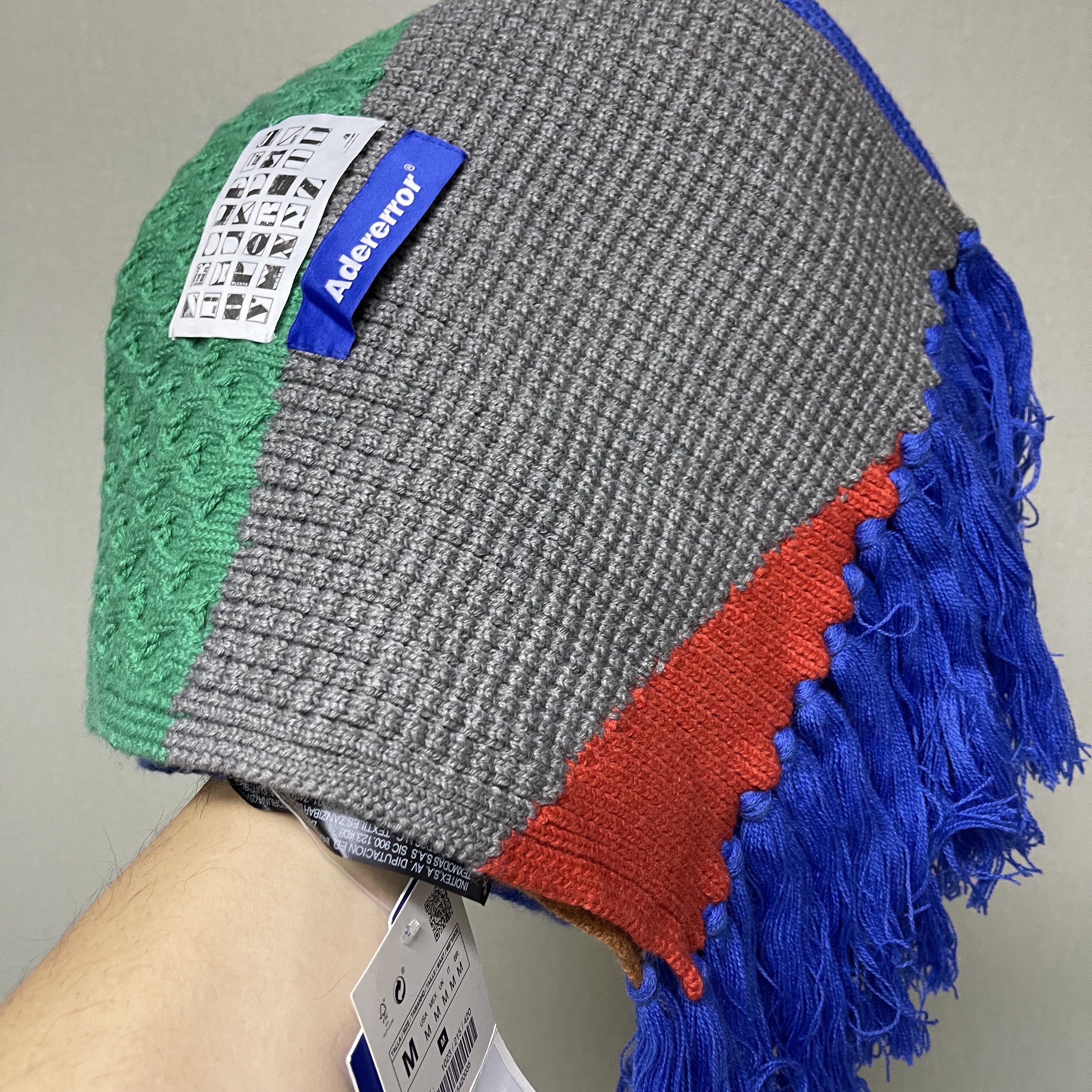 Ader Error x Zara Scarf Blue 착용 스타일 - 1