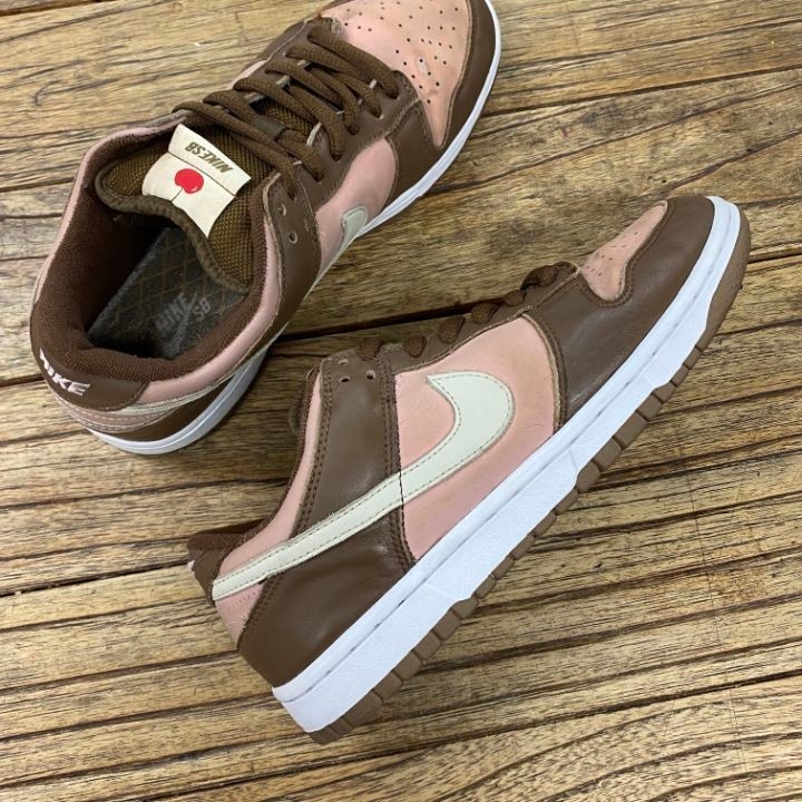 Nike x Stussy Dunk SB Low Cherry 착용 스타일 - 2