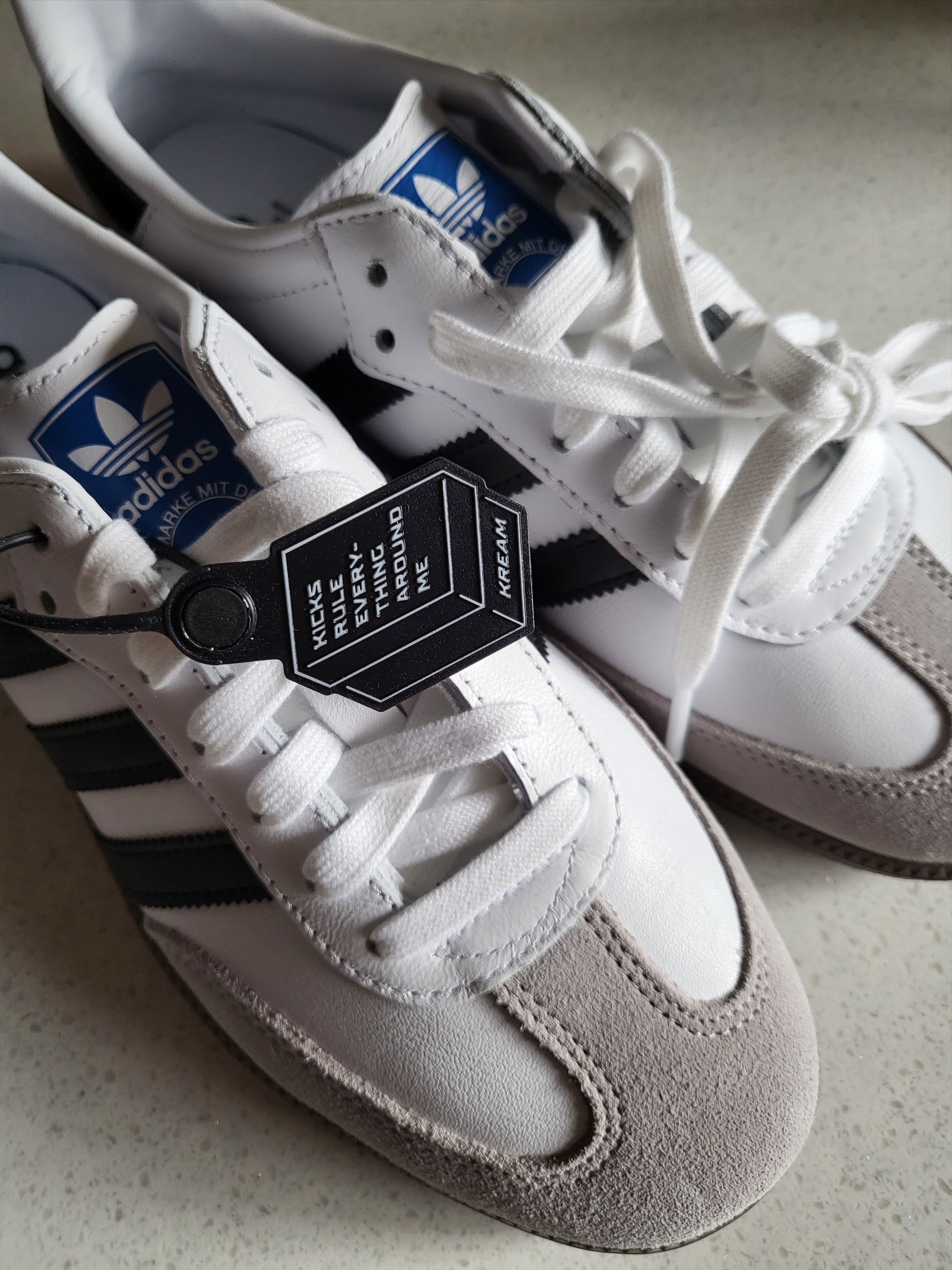 Adidas Samba OG Cloud White 착용 스타일