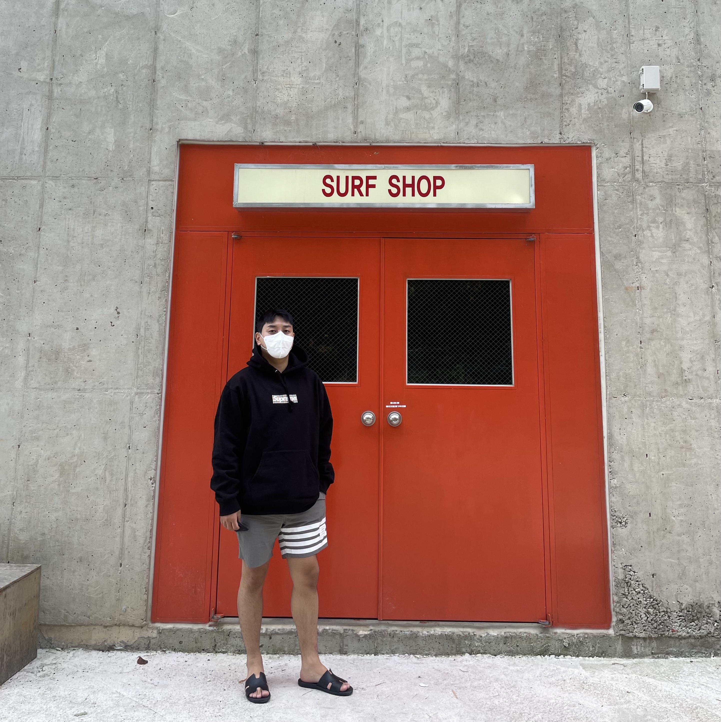 Supreme x Burberry Box Logo Hooded Sweatshirt Black - 22SS, Thom Browne Tech 4-Bar Drawstring Waist Board Swim Shorts Medium Grey 착용 스타일