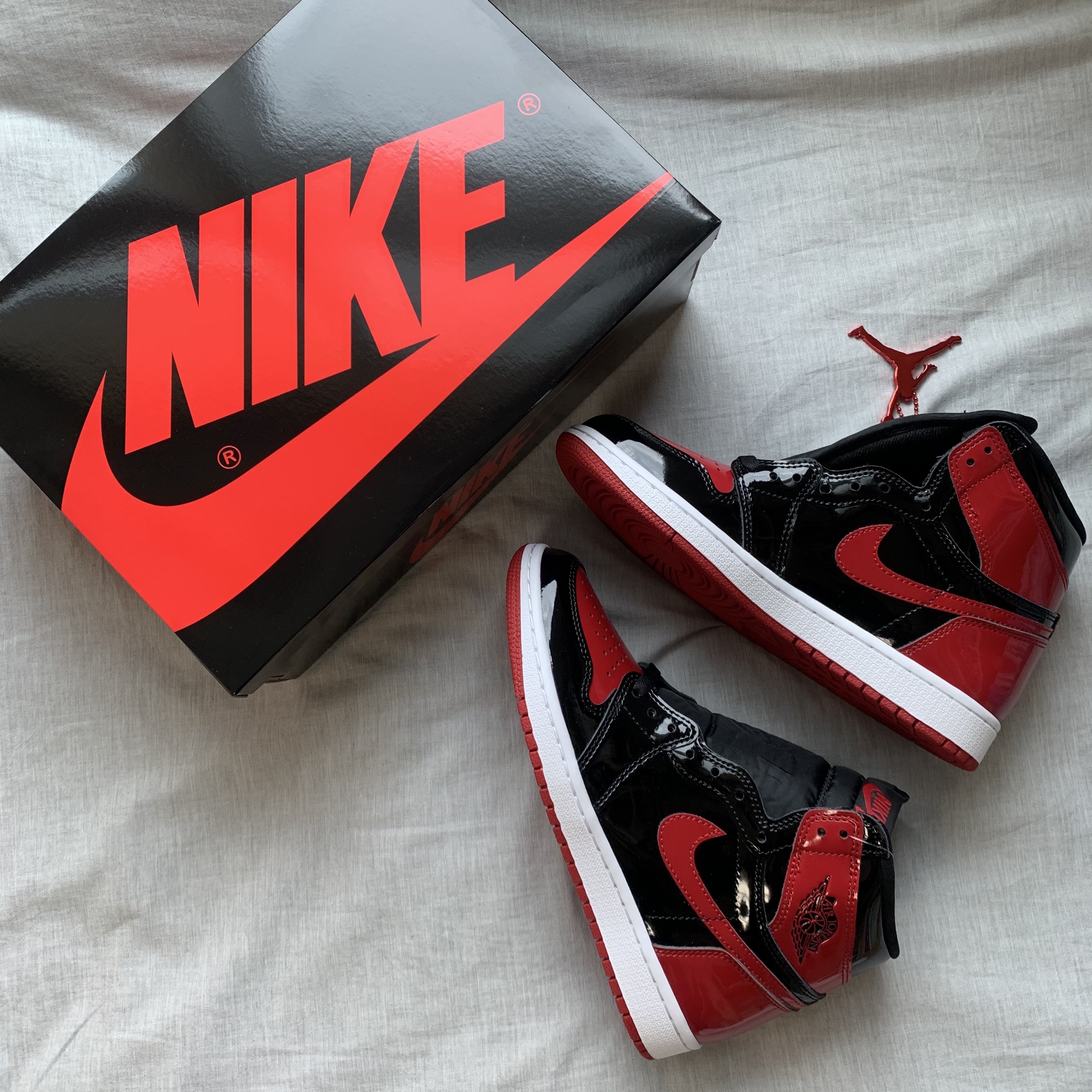 Jordan 1 Retro High OG Patent Bred 착용 스타일