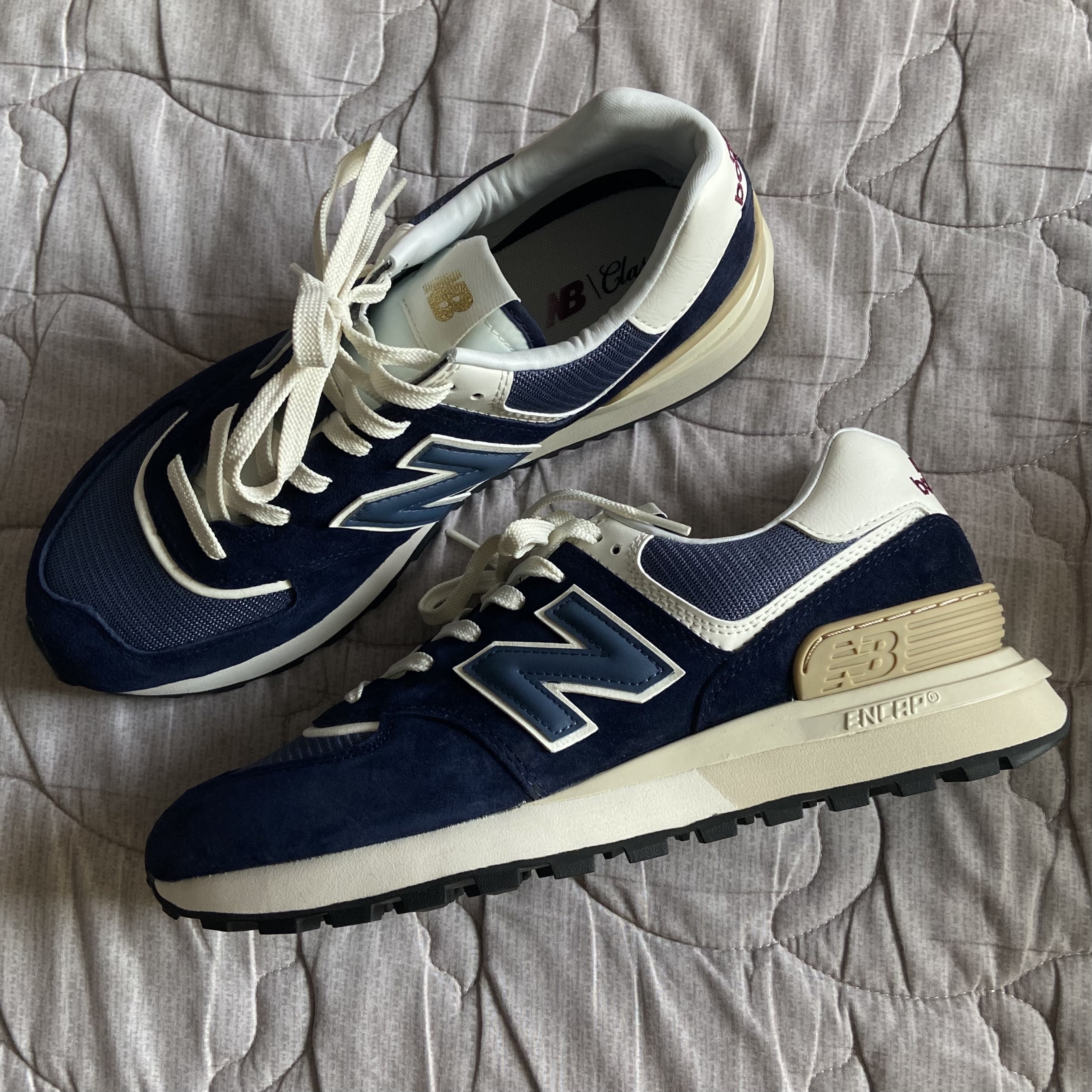 New Balance 574 Legacy Navy 착용 스타일
