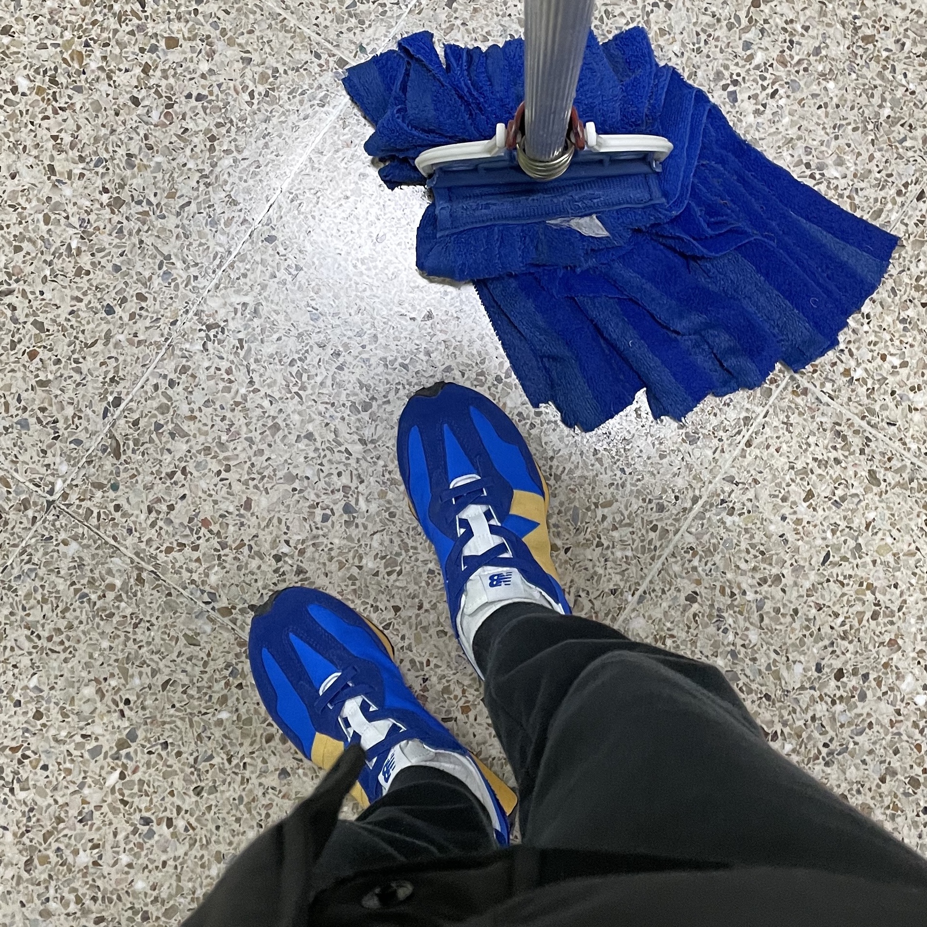 (GS) New Balance 327 Blue - M Standard 착용 스타일