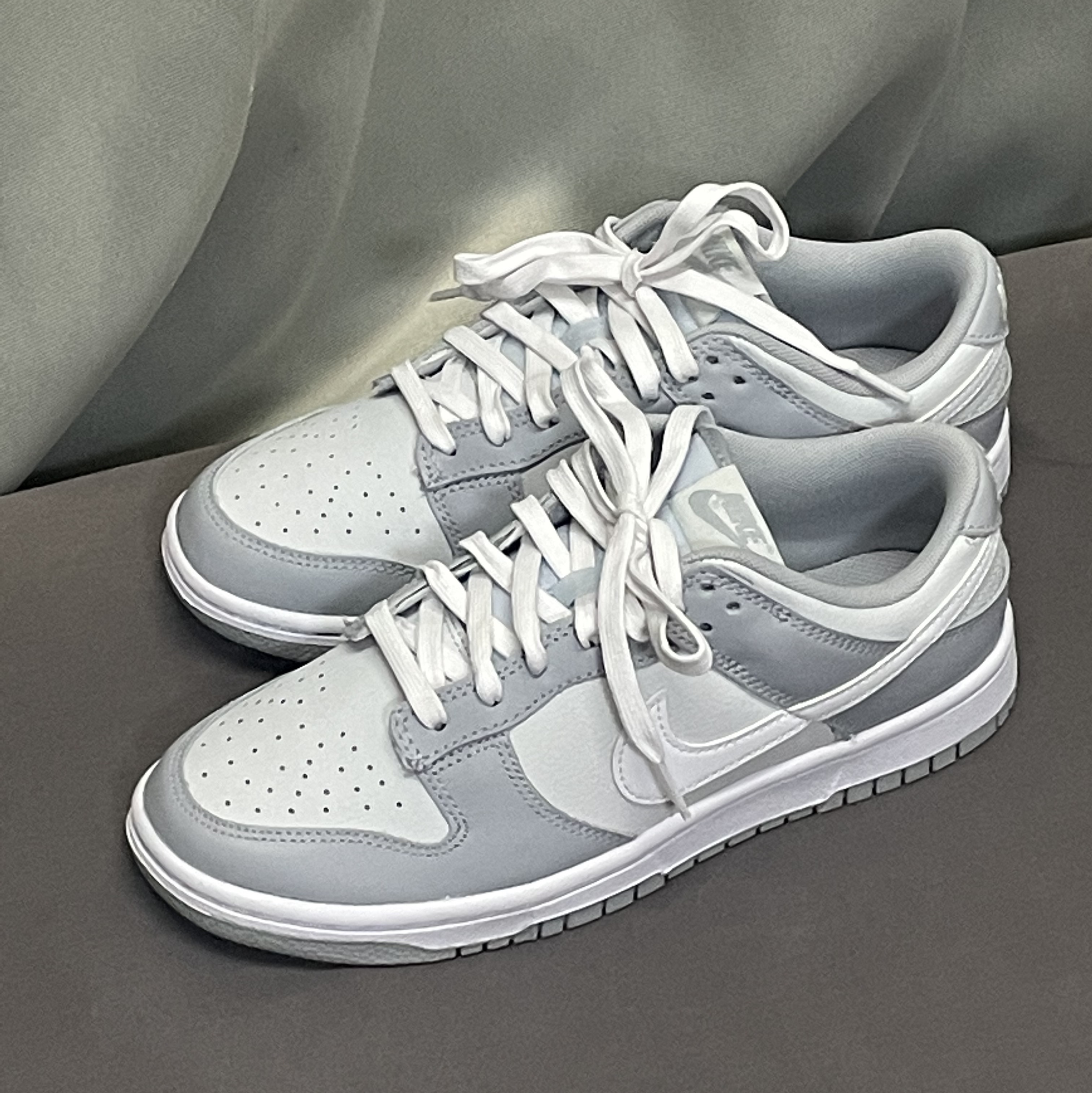 Nike Dunk Low Retro Wolf Grey 착용 스타일 - 2
