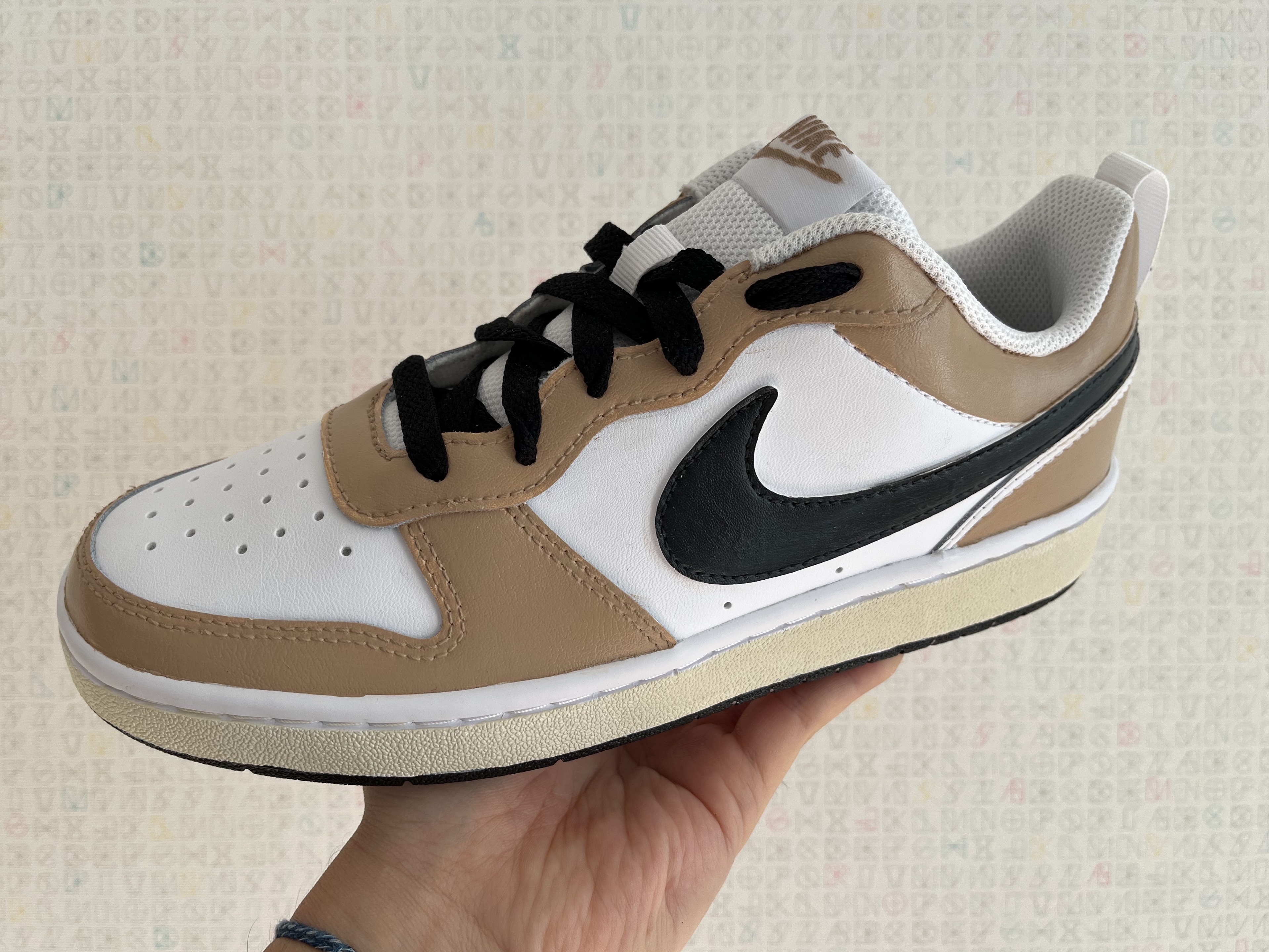 (GS) Nike Court Borough Low 2 Triple White 착용 스타일 - 1