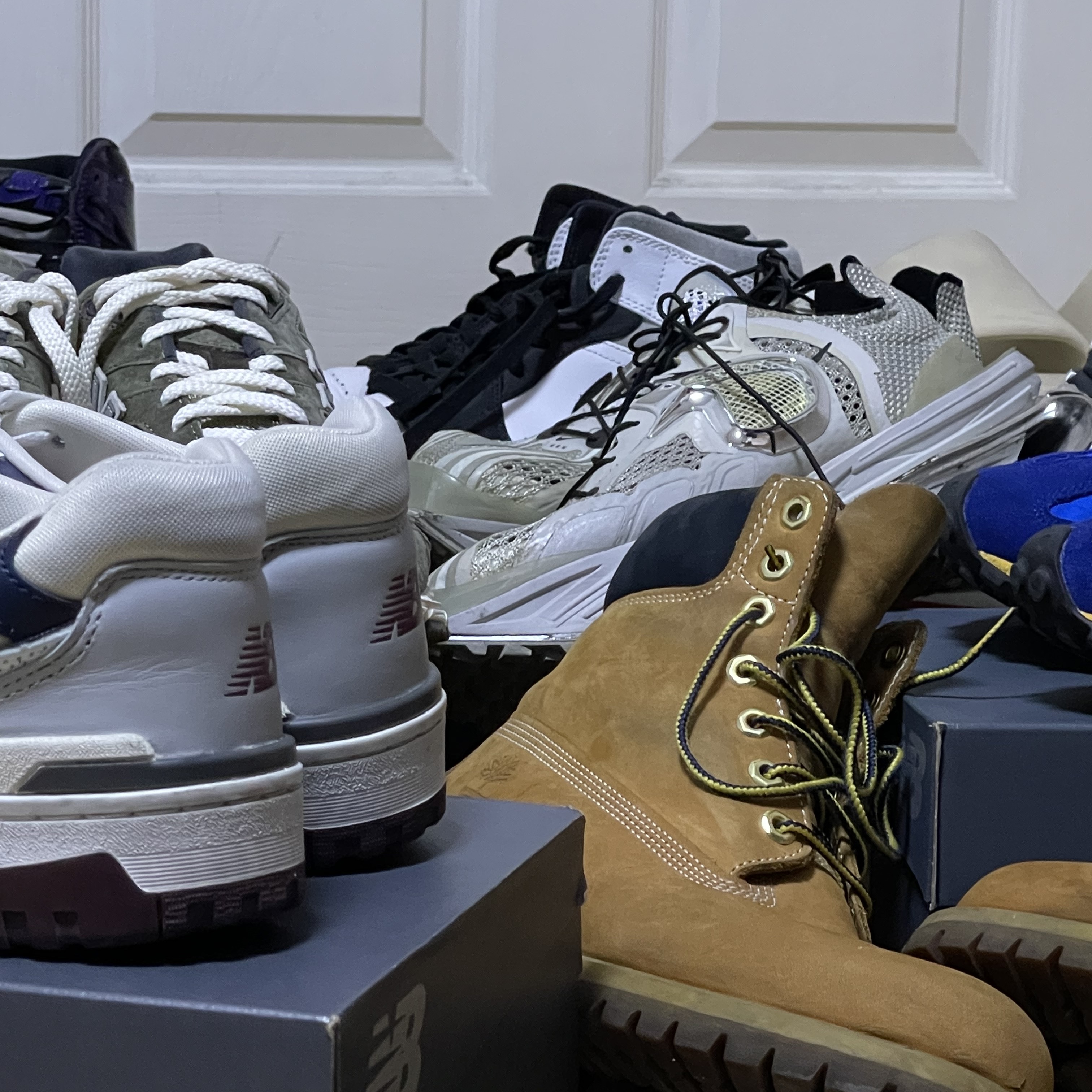 New Balance 2002R Special Vintage Khaki, Nike x Matthew M Williams Zoom 004 Stone 착용 스타일 - 4