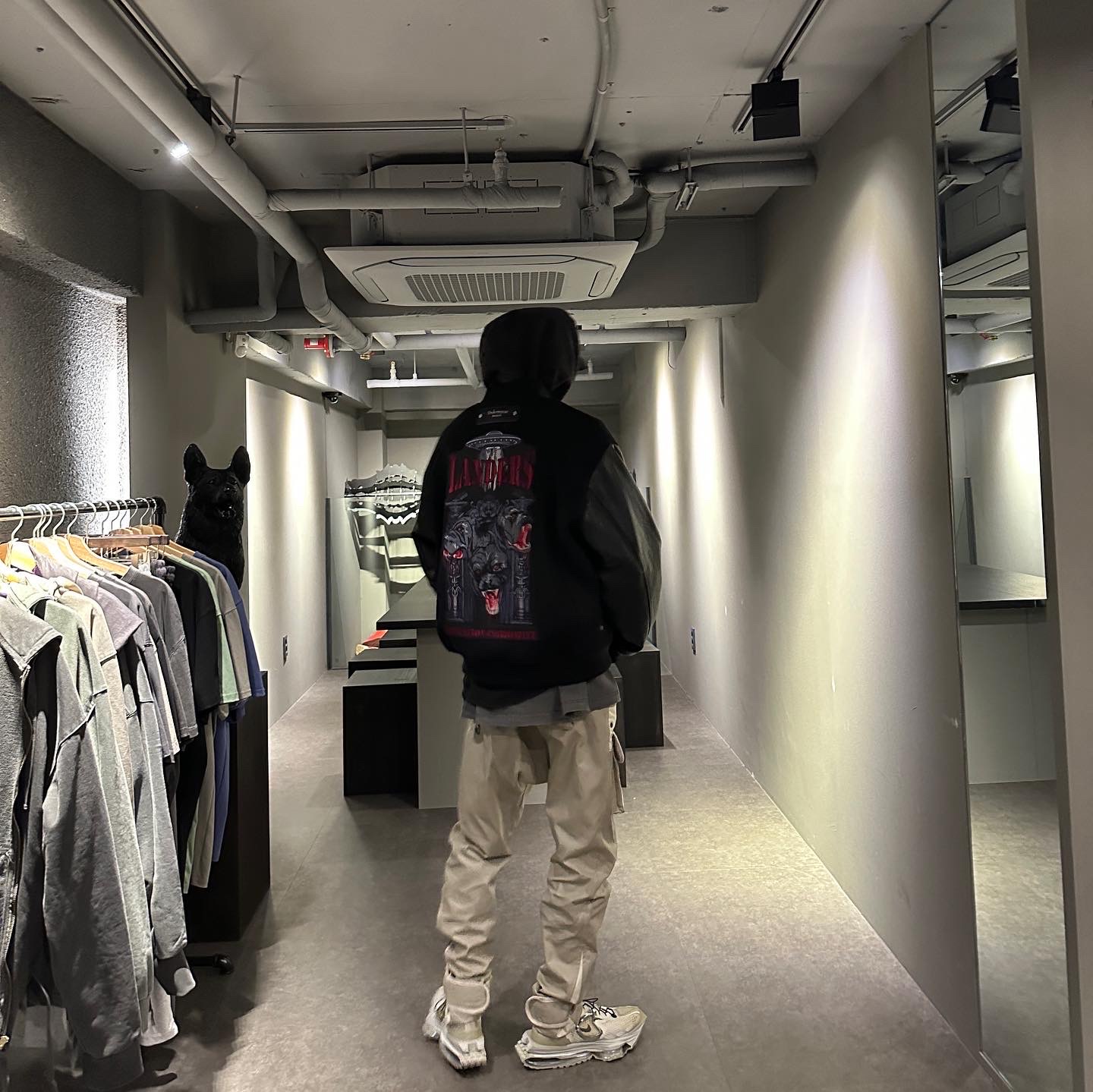 Undermycar Kame Multi Zip Turtle Shell Parka Hot Rod - 22FW, Nike x Matthew M Williams Zoom 004 Stone 착용 스타일 - 3