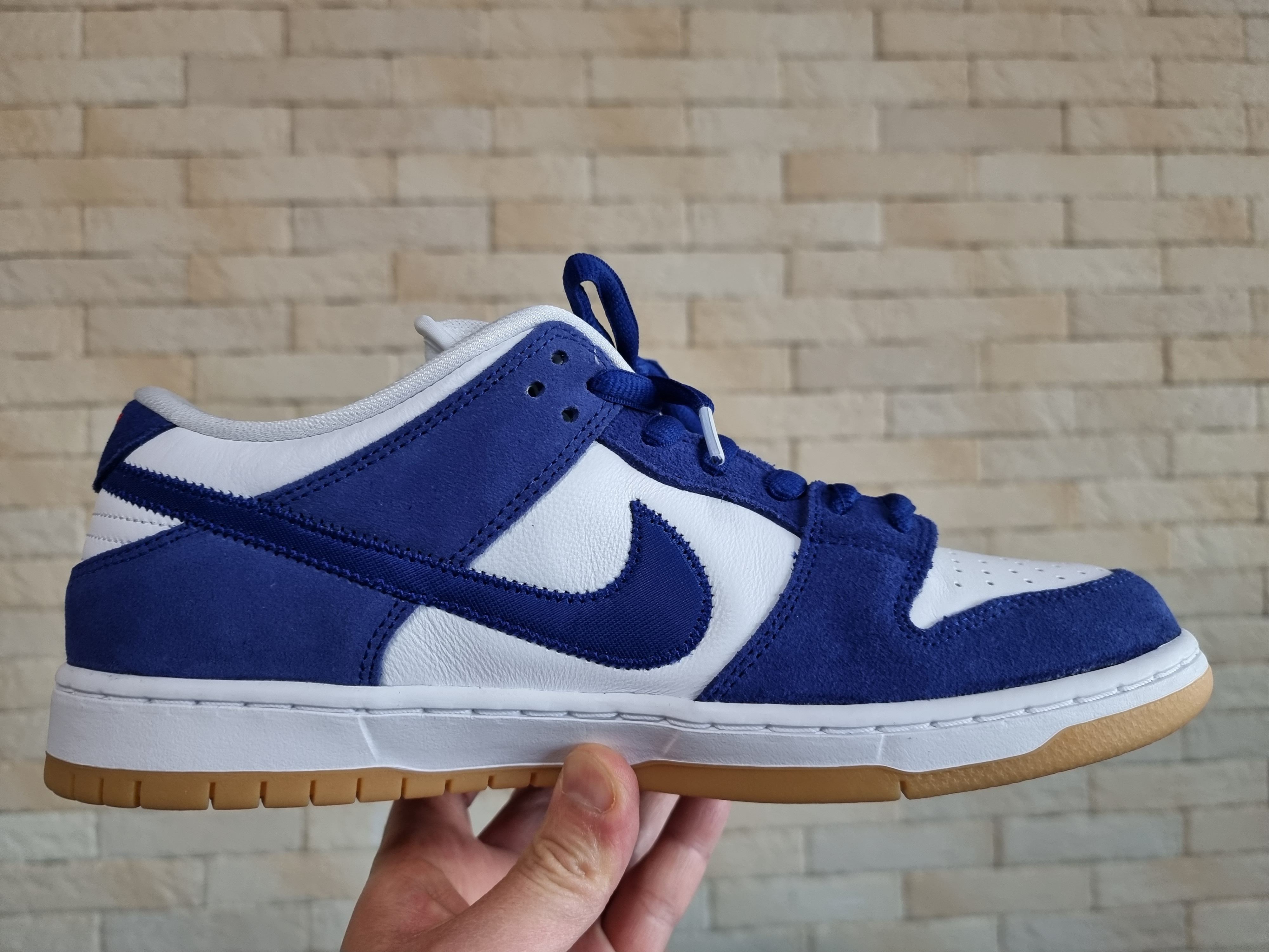 Nike SB Dunk Low Pro Premium Deep Royal Blue 착용 스타일 - 2