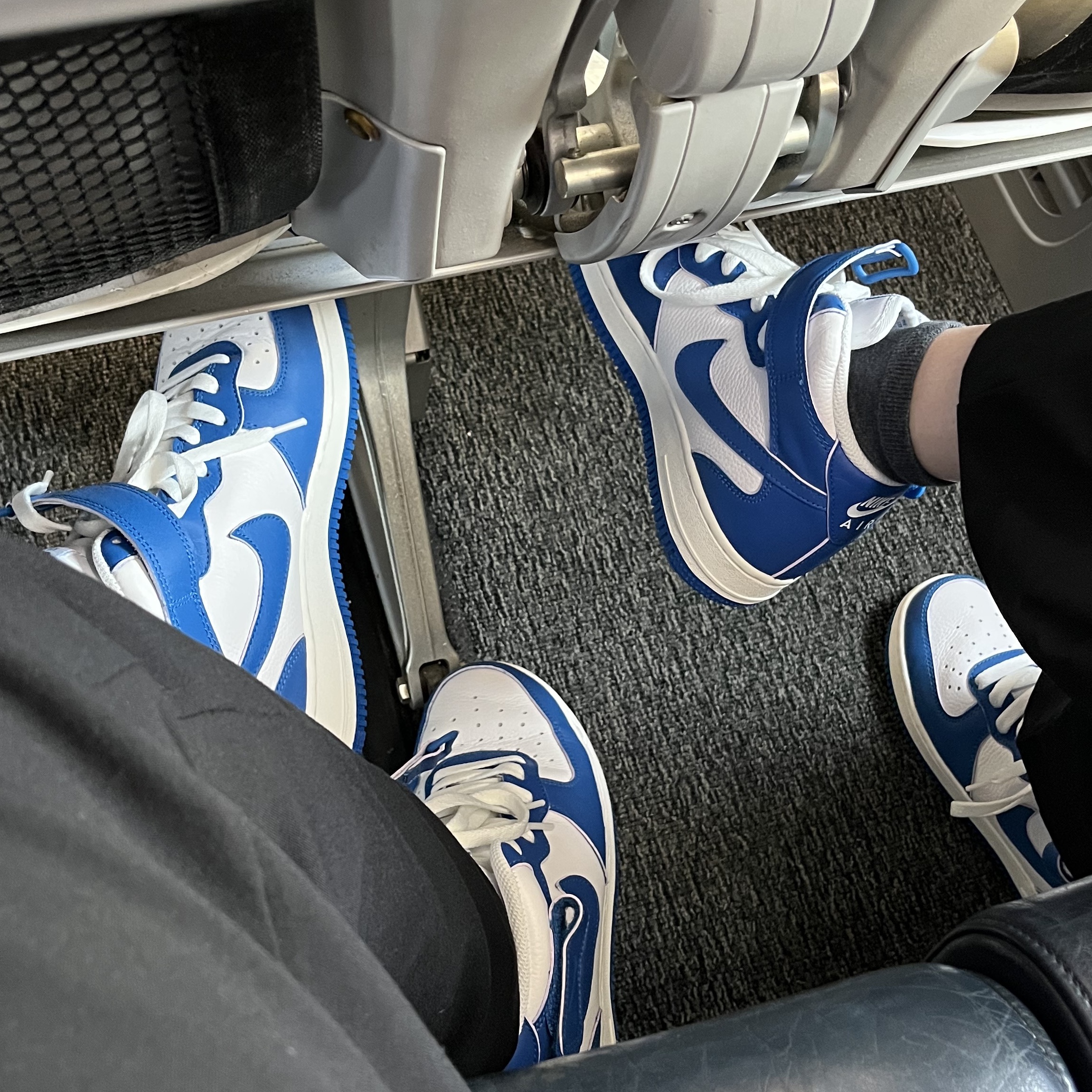 (W) Nike Air Force 1 Mid '07 Military Blue and Doll 착용 스타일 - 4