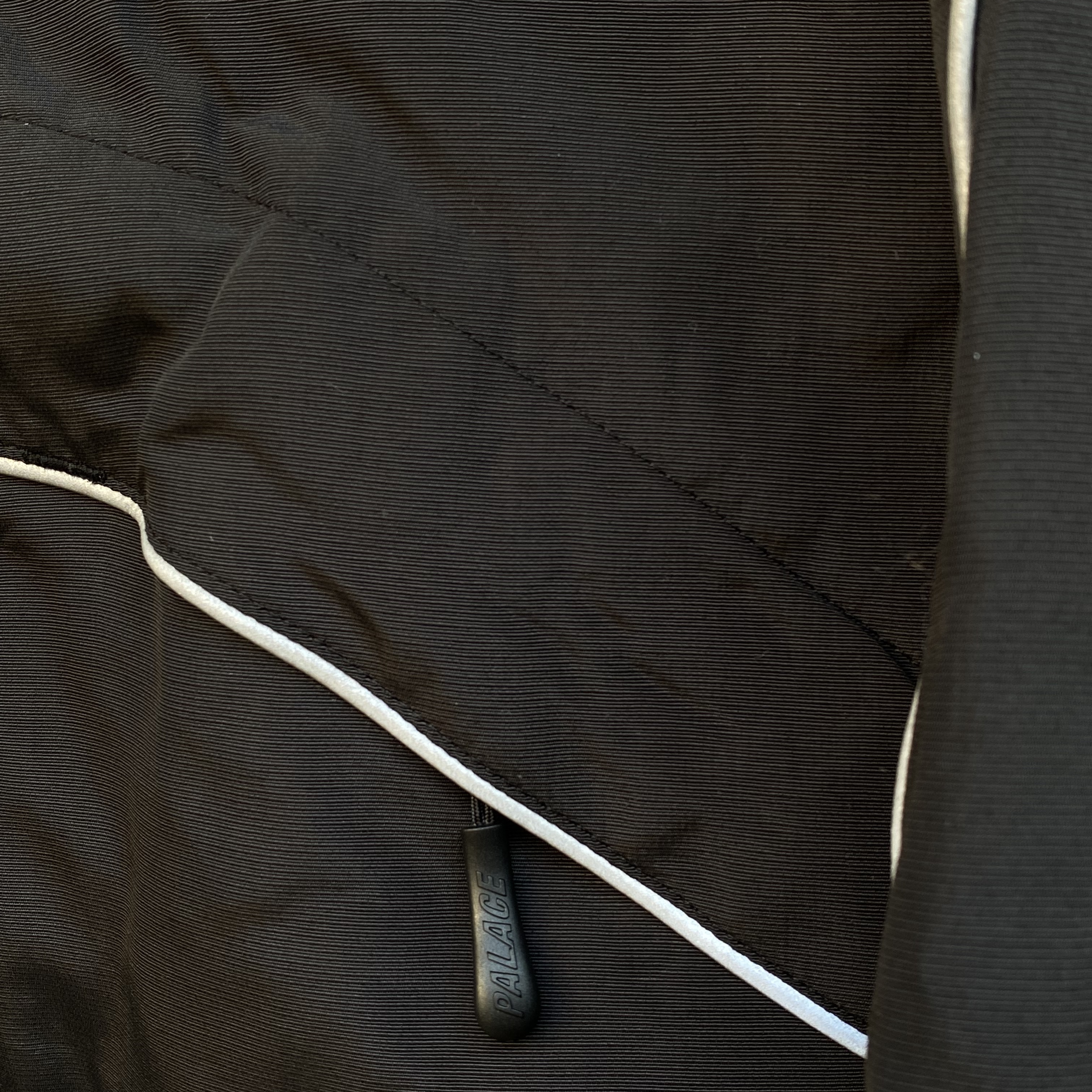 Palace M-Tech Hooded Jacket Black - 22FW 착용 스타일 - 5
