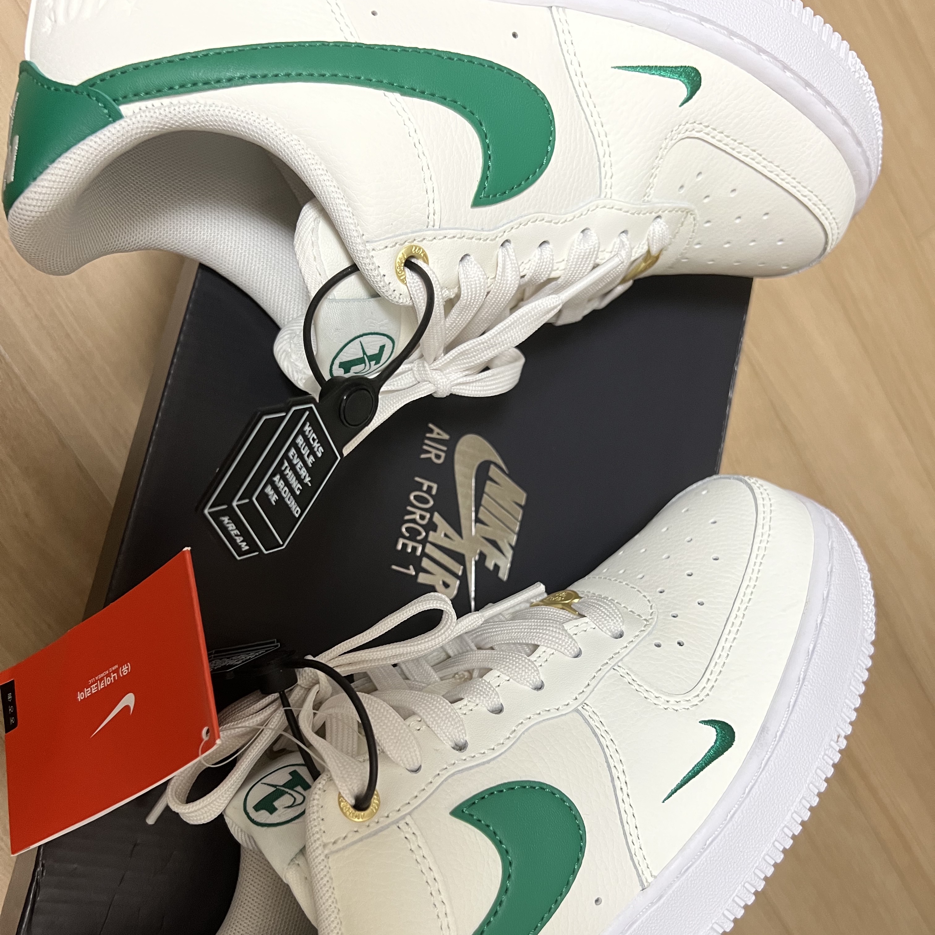 (W) Nike Air Force 1 '07 SE 40th Anniversary Join Forces Sail Malachite 착용 스타일