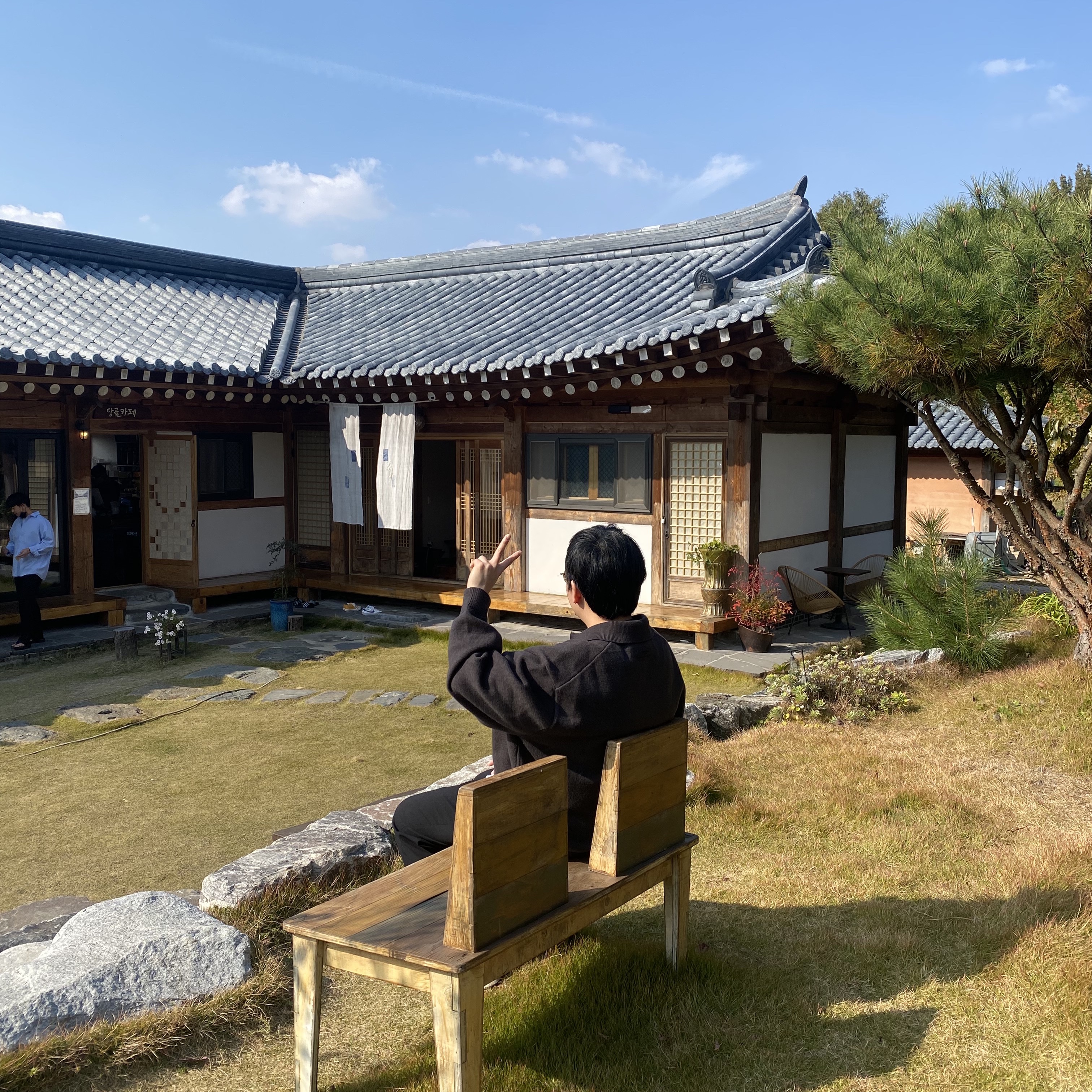 Essentials 1977 Knit Long Sleeve Polo Iron - 22SS, New Balance 574 Grey Day 착용 스타일 - 3