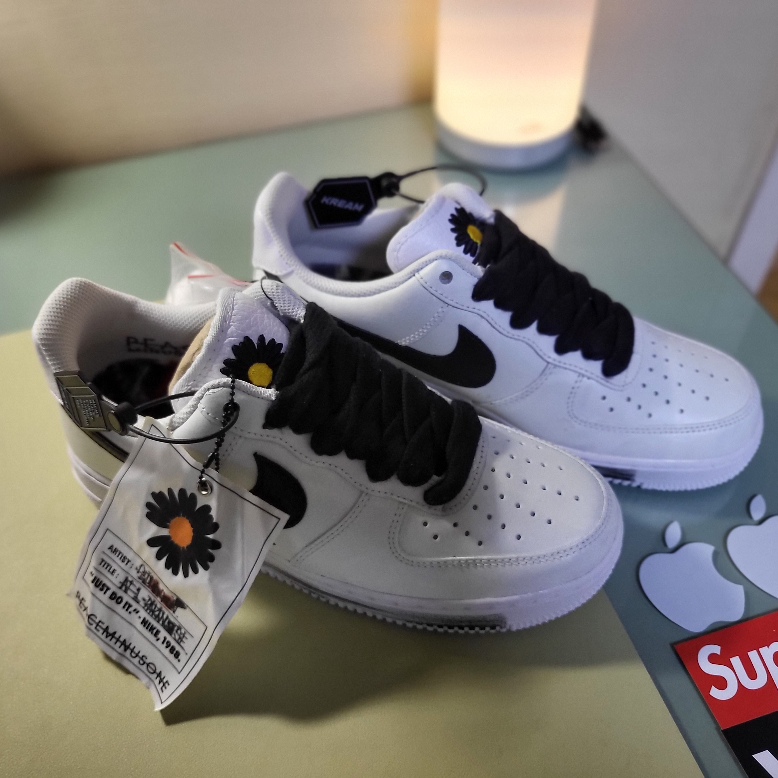 Nike x Peaceminusone Air Force 1 Low Para-Noise 2.0 착용 스타일 - 3