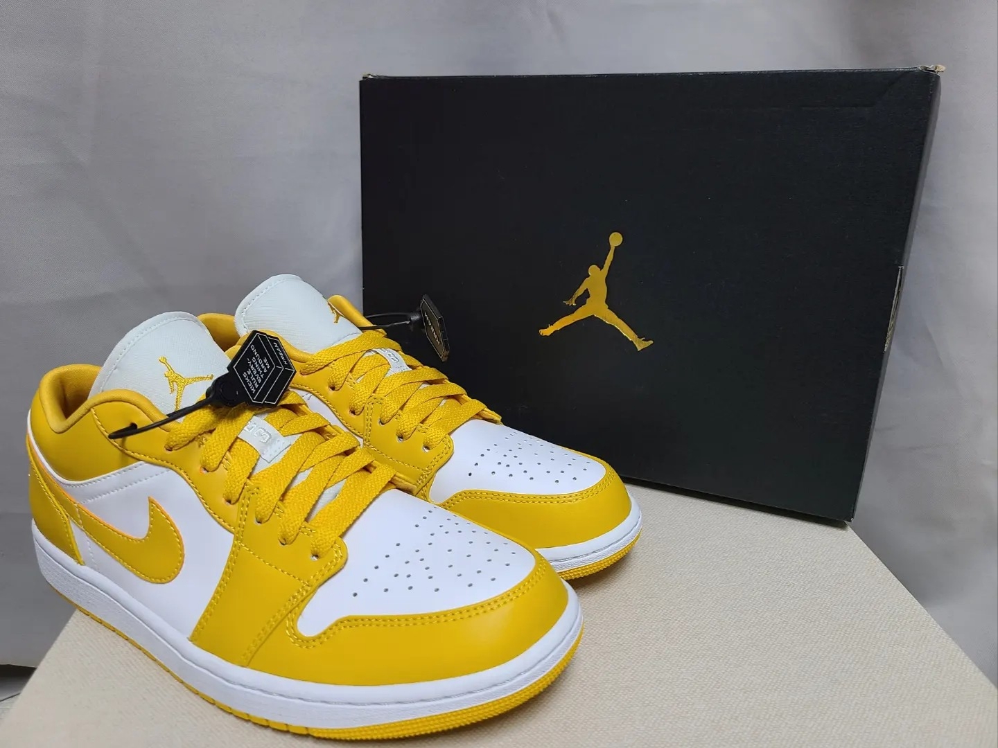 Jordan 1 Low Pollen 착용 스타일 - 1