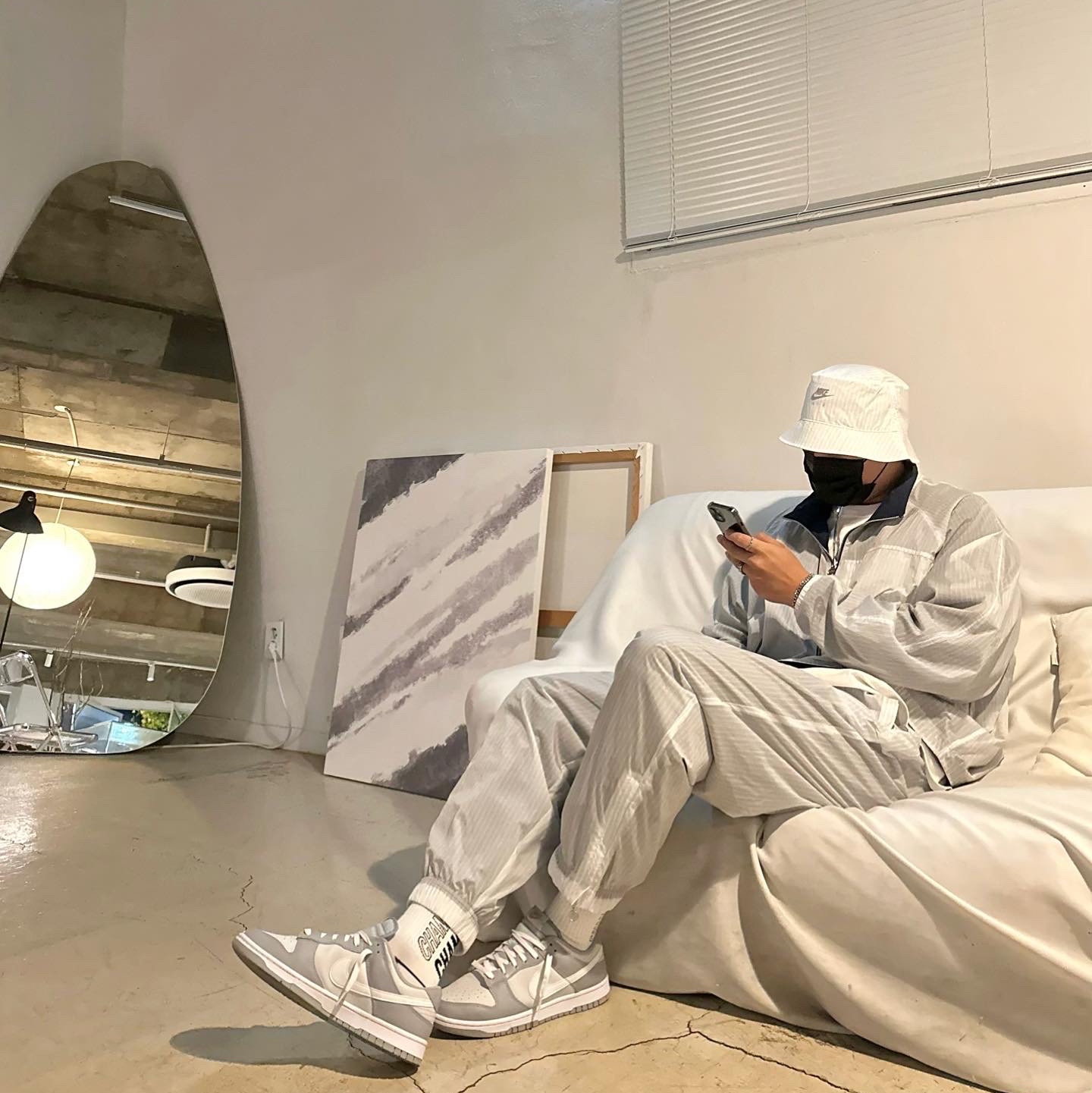 Nike x Kim Jones Reversible Wind Breaker Navy - US/EU, Nike x Kim Jones Bucket Hat White 착용 스타일