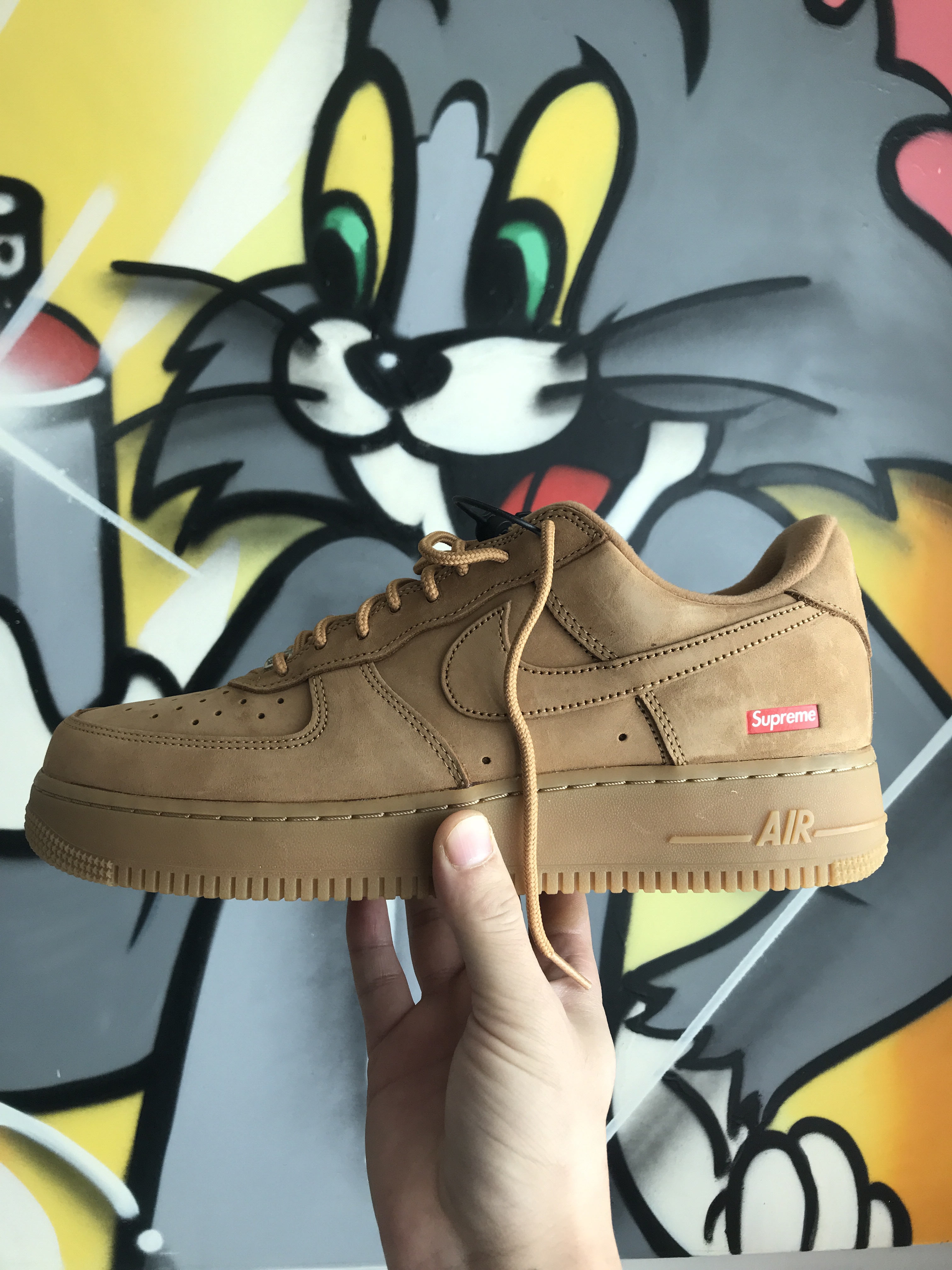 Nike x Supreme Air Force 1 Low Flax 착용 스타일