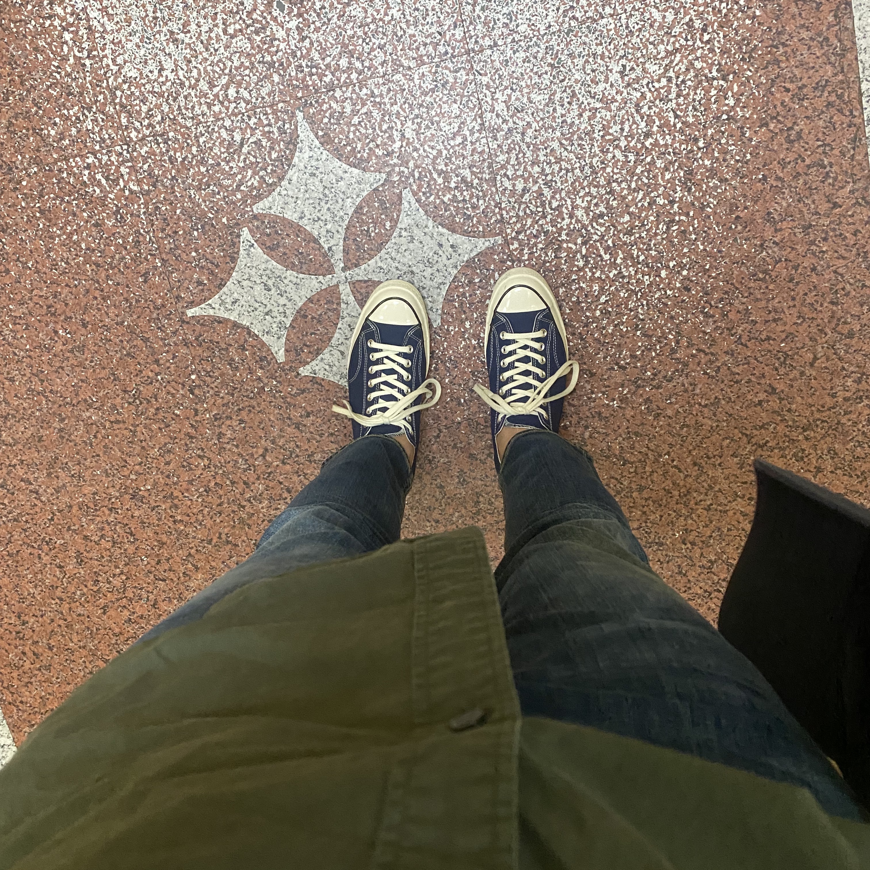 Converse Chuck 70 Ox Midnight Navy 착용 스타일 - 2