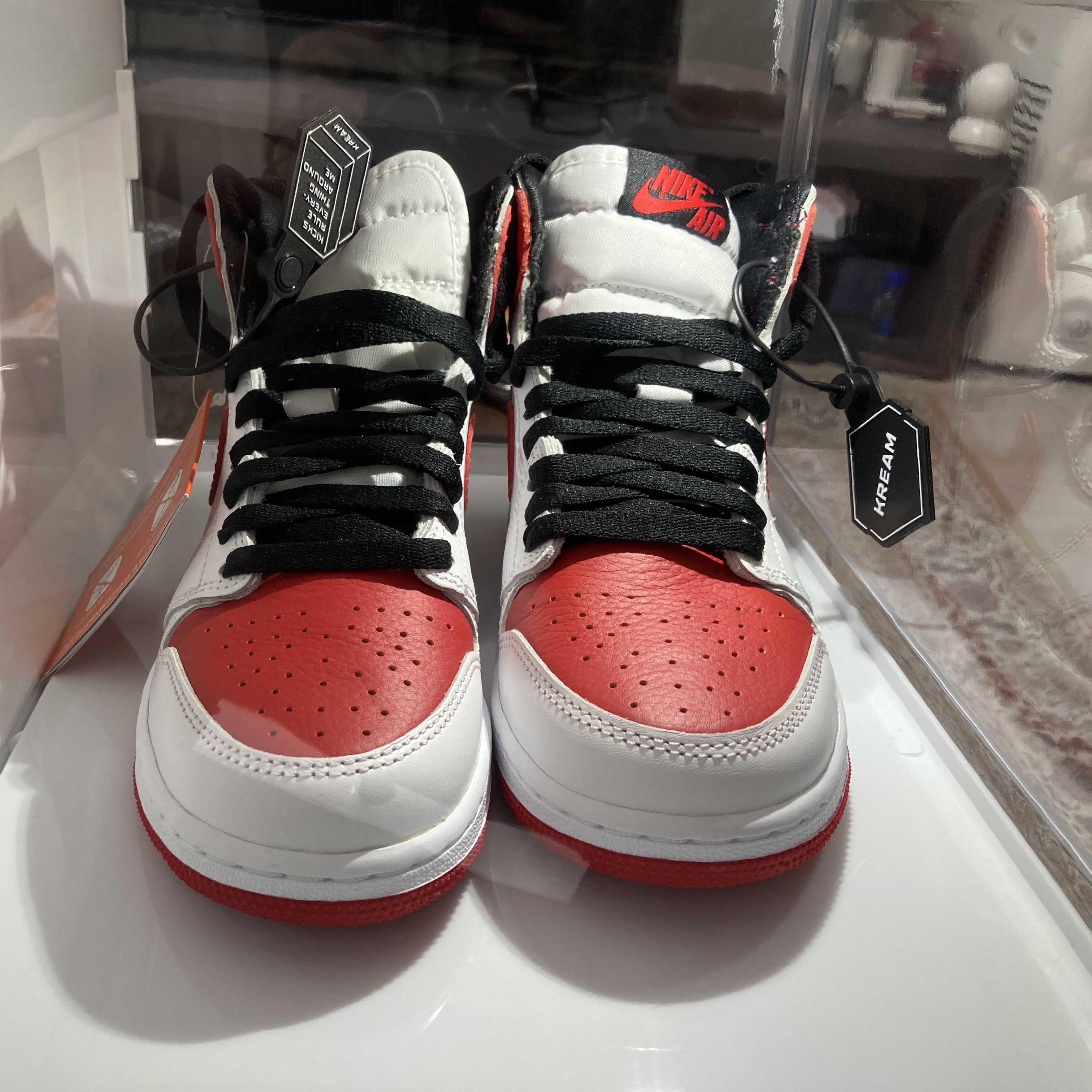 Jordan 1 Retro High OG Heritage, (GS) Jordan 1 Retro High OG Heritage 착용 스타일