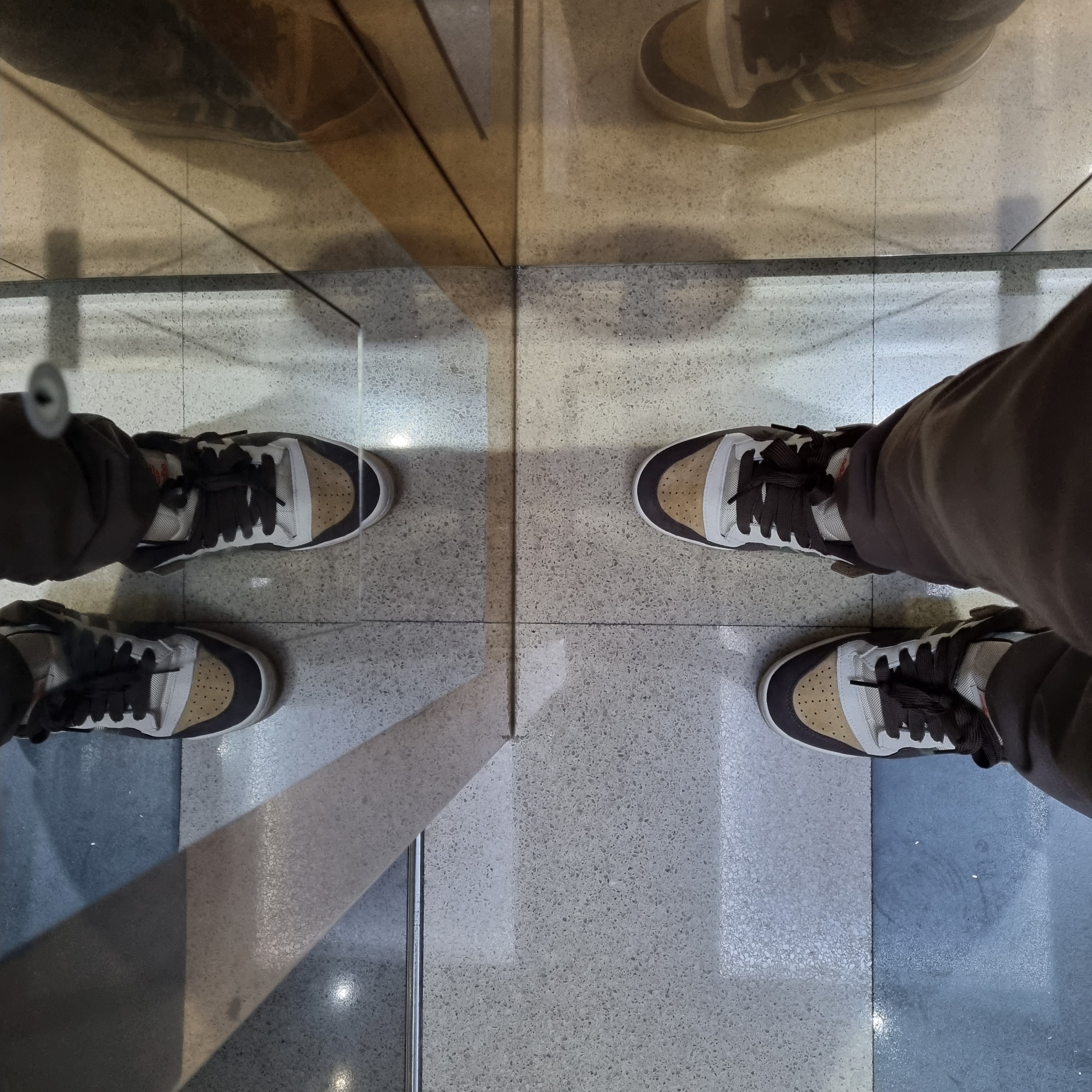 Adidas OG Forum 84 Low Alumina Branch 착용 스타일