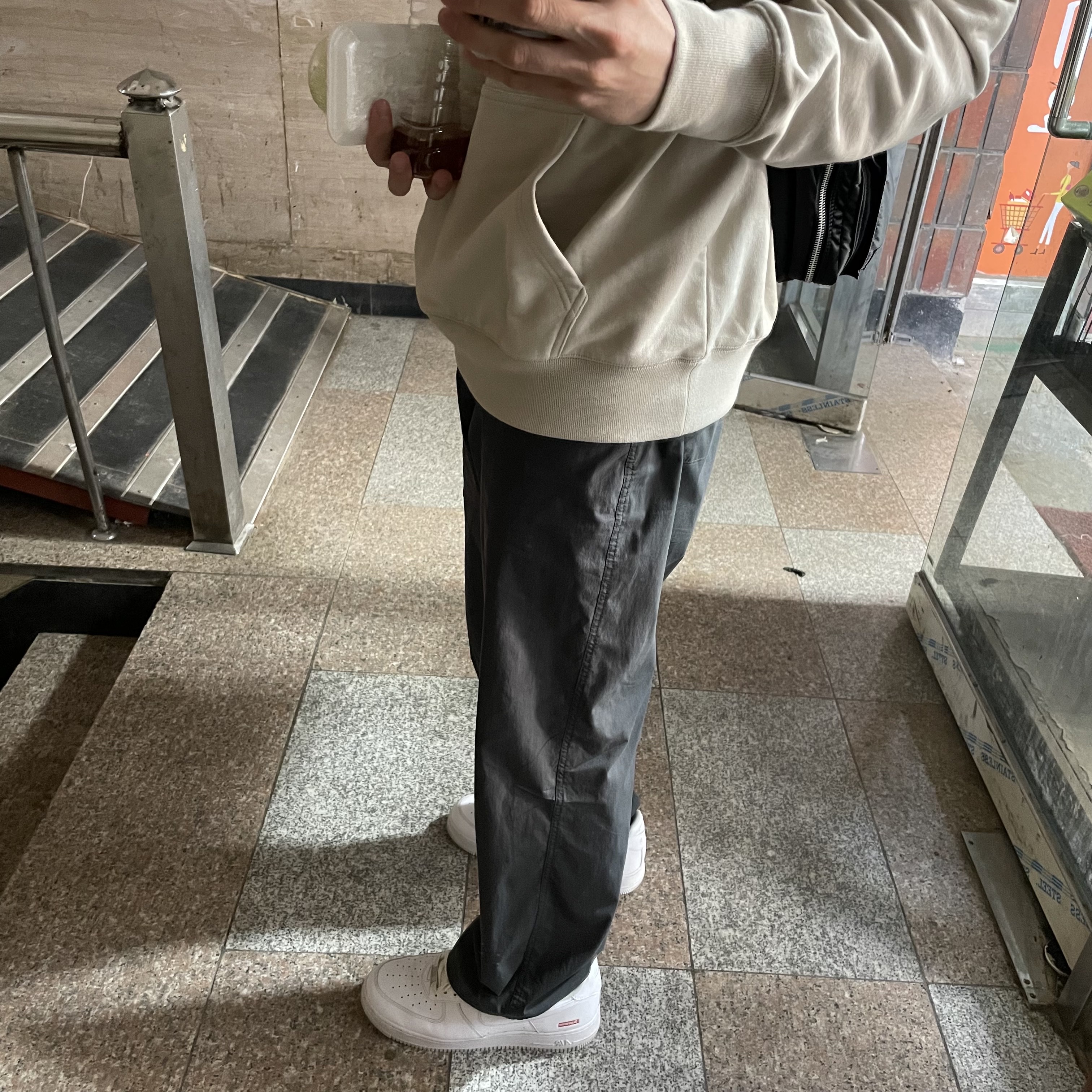 Nike x Supreme Air Force 1 Low White 착용 스타일