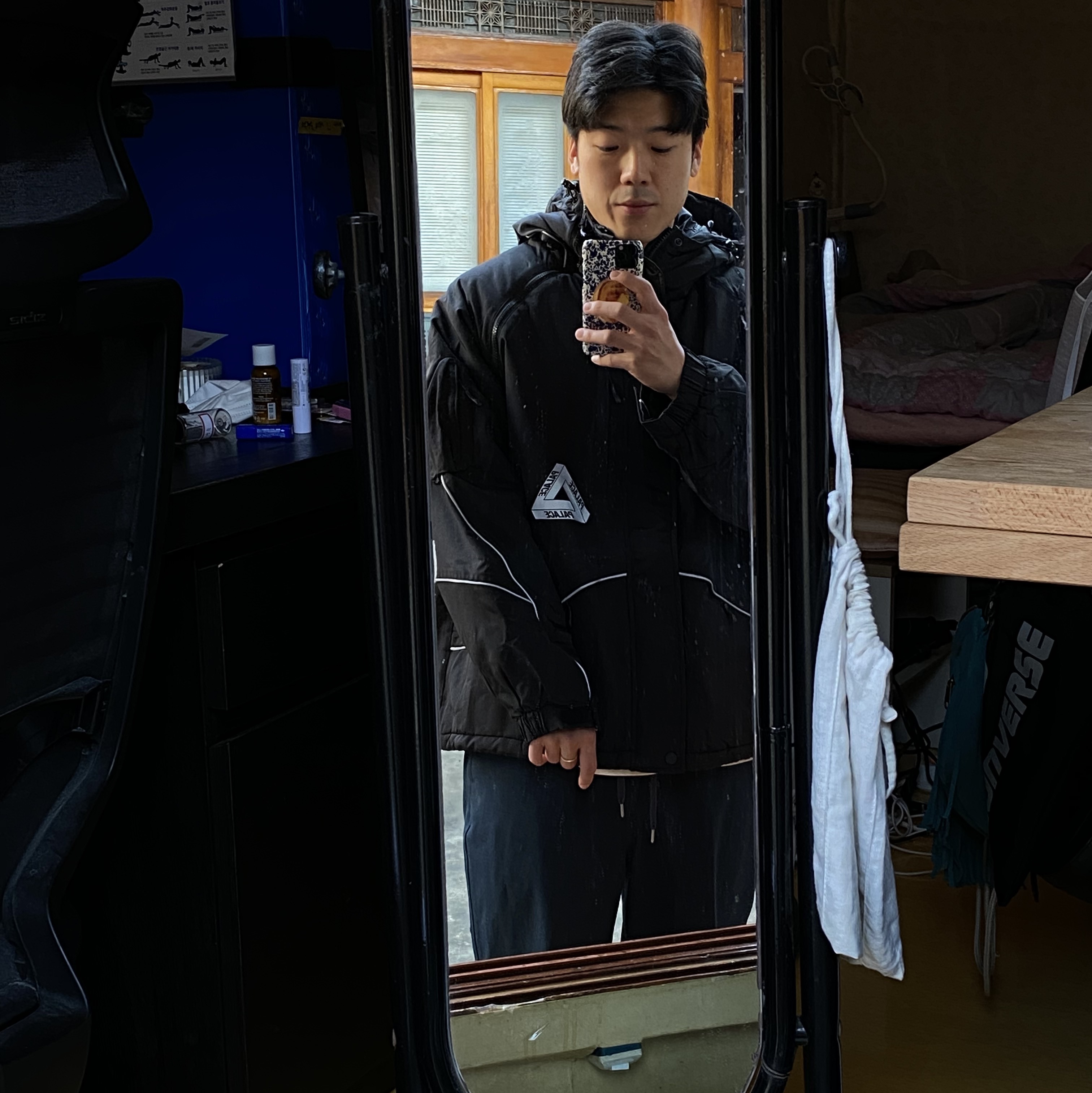 Palace M-Tech Hooded Jacket Black - 22FW 착용 스타일 - 2