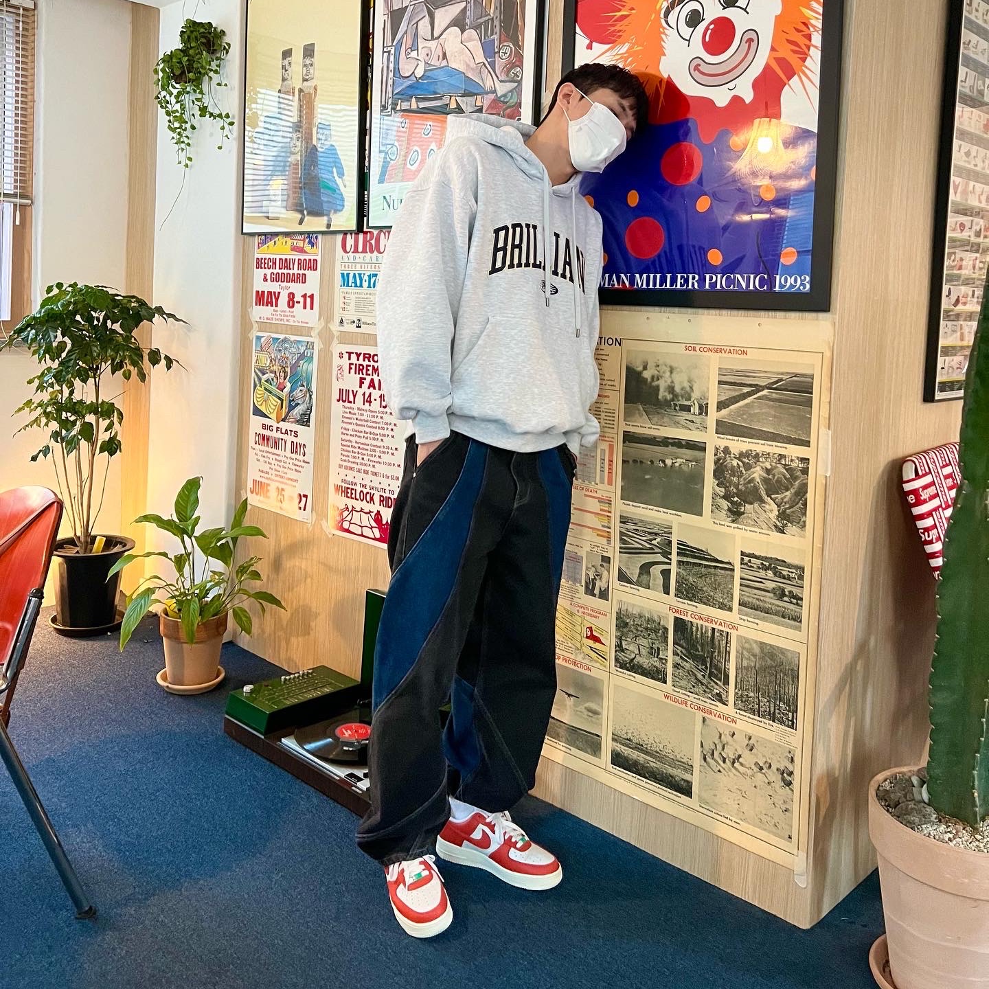 Nike Air Force 1 '07 LV8 Pojangmacha 착용 스타일