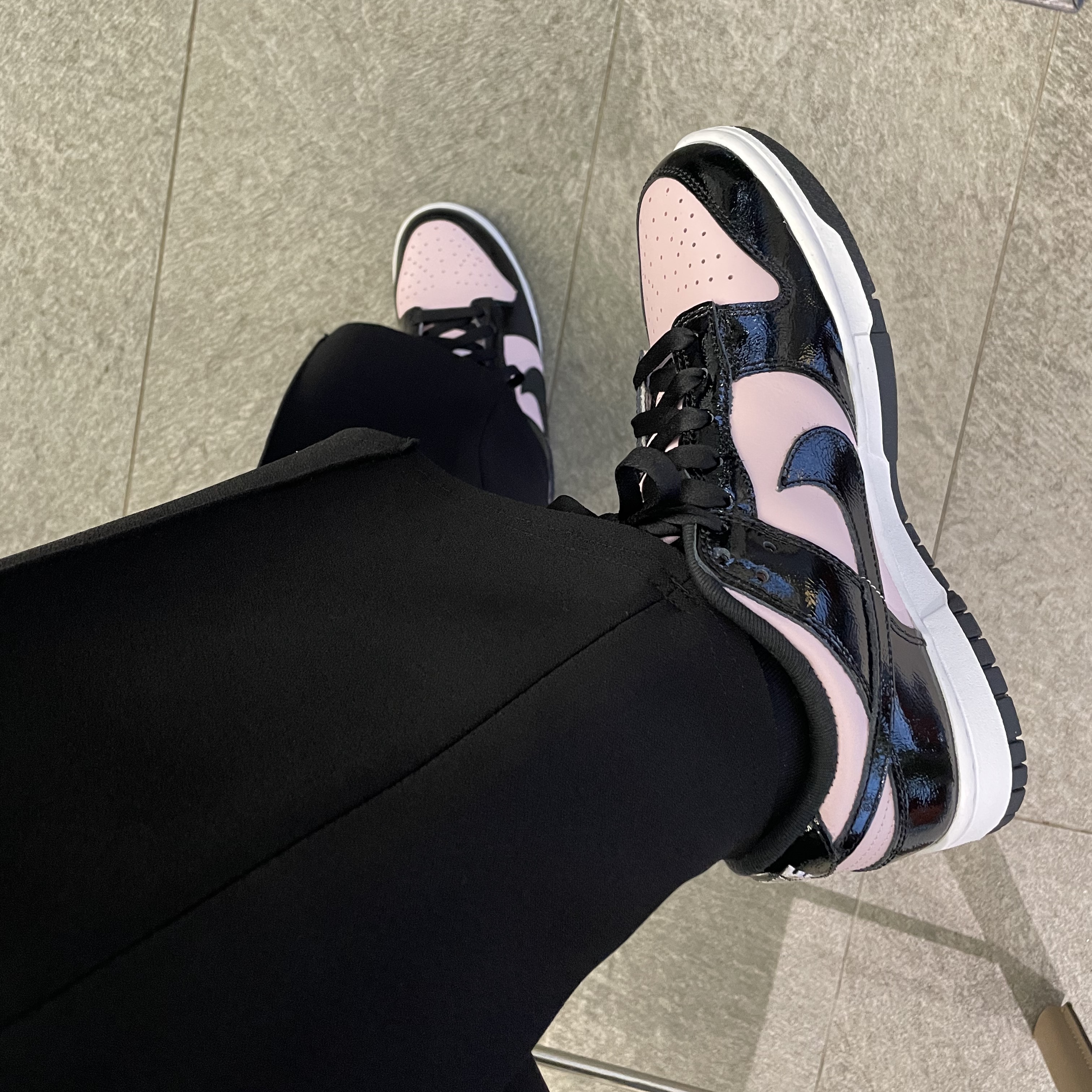 (W) Nike Dunk Low Essential Pink Foam Black 착용 스타일