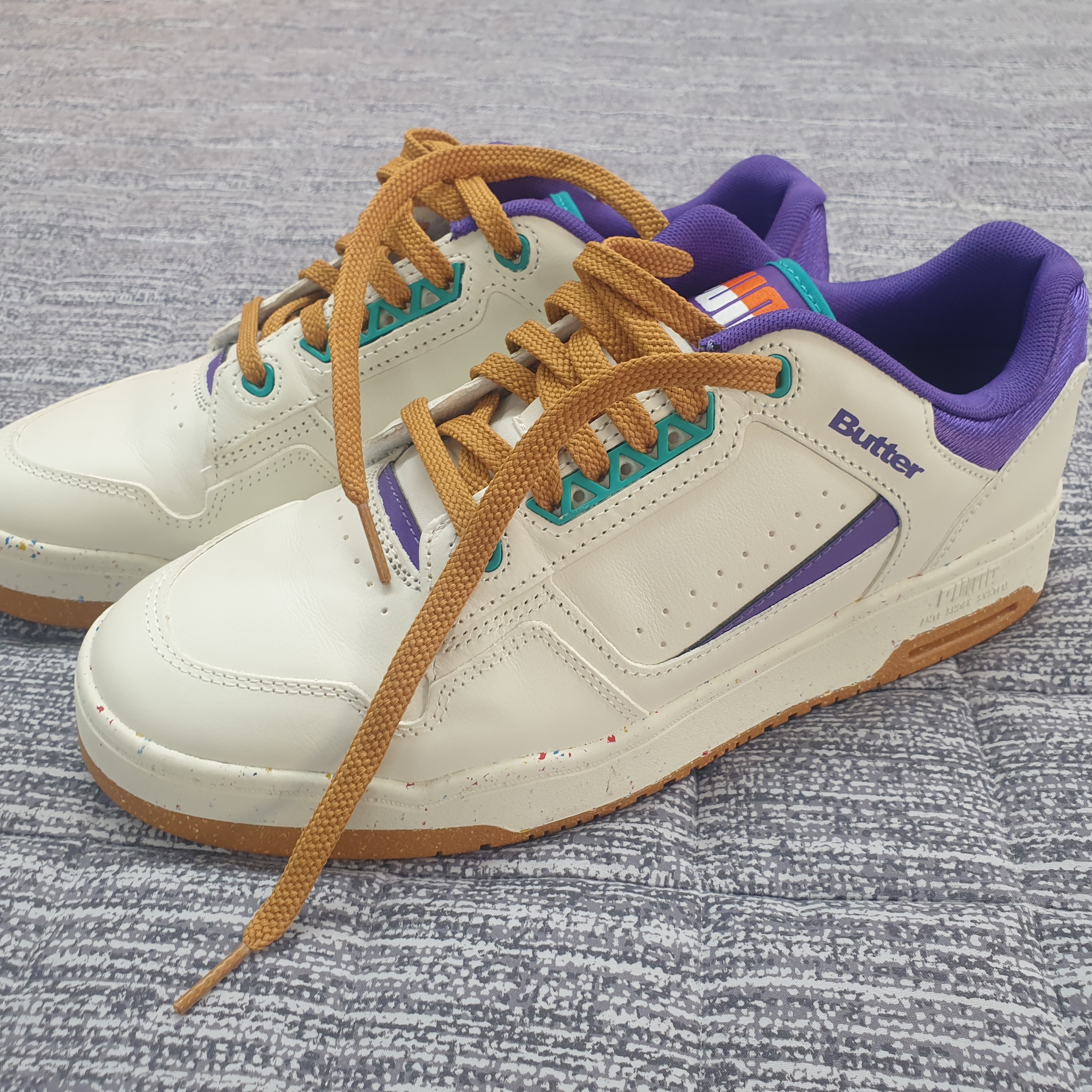 Puma x Butter Goods Slipstream Low Leather Whisper White 착용 스타일 - 2